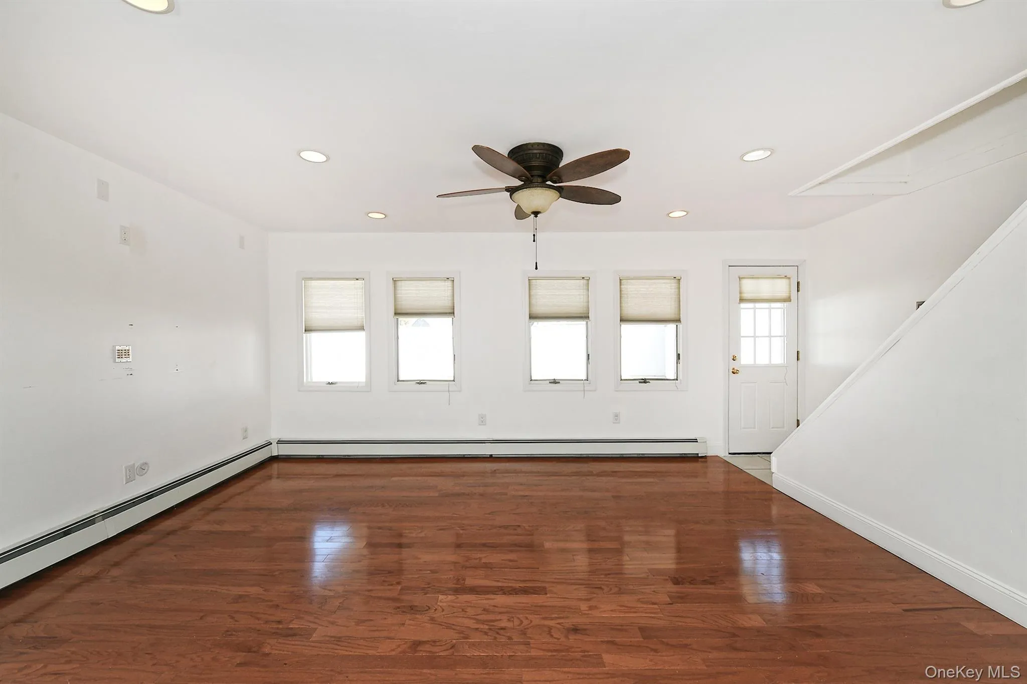 33 Robin, Hempstead, NY, 4 Bedrooms Bedrooms, 6 Rooms Rooms,2 BathroomsBathrooms,Residential Lease,For Rent,Robin,0,962384 33 Robin, Hempstead, NY, 4 Bedrooms Bedrooms, 6 Rooms Rooms,2 BathroomsBathrooms,Residential Lease,For Rent,Robin,0,962384