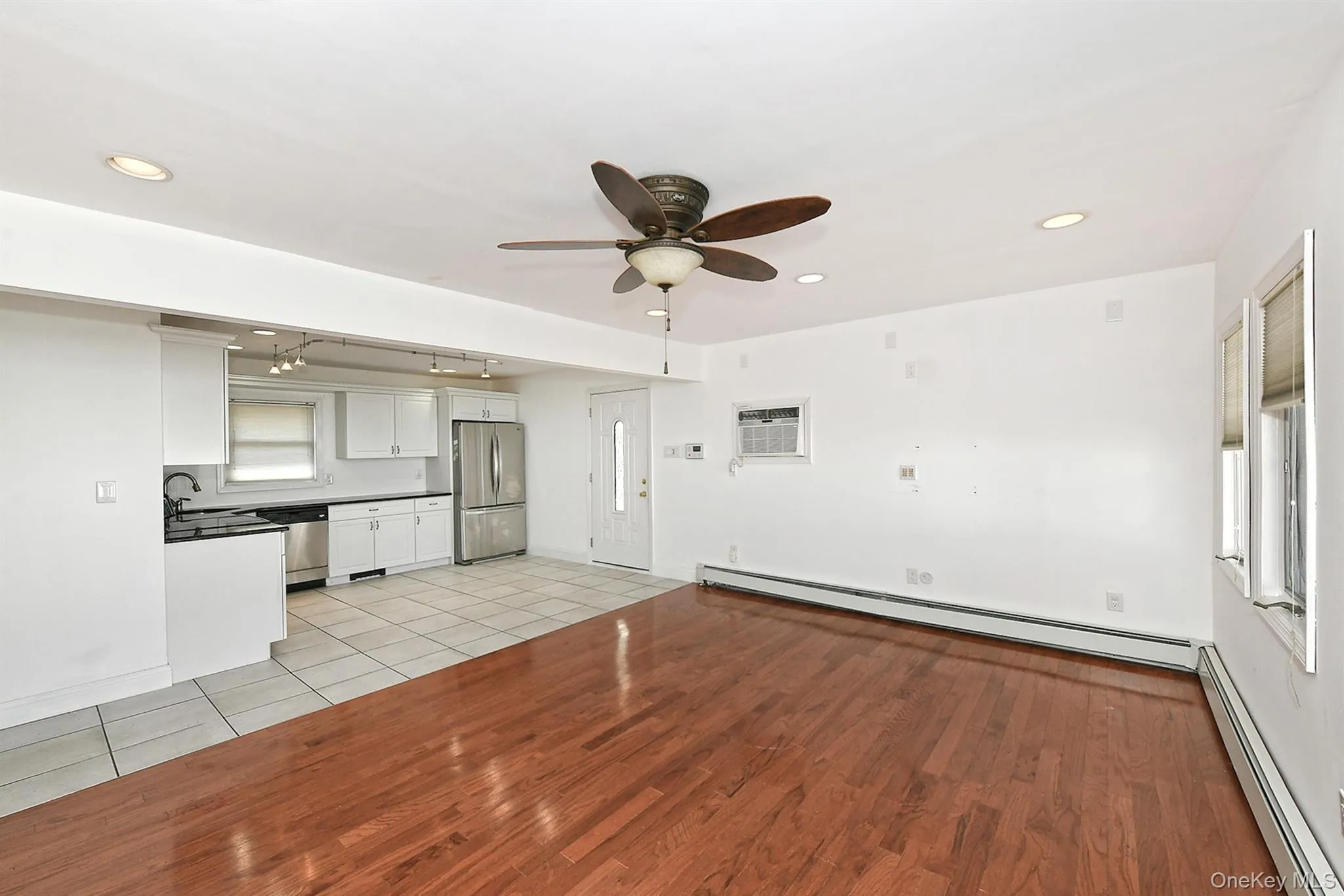 33 Robin, Hempstead, NY, 4 Bedrooms Bedrooms, 6 Rooms Rooms,2 BathroomsBathrooms,Residential Lease,For Rent,Robin,0,962384 33 Robin, Hempstead, NY, 4 Bedrooms Bedrooms, 6 Rooms Rooms,2 BathroomsBathrooms,Residential Lease,For Rent,Robin,0,962384