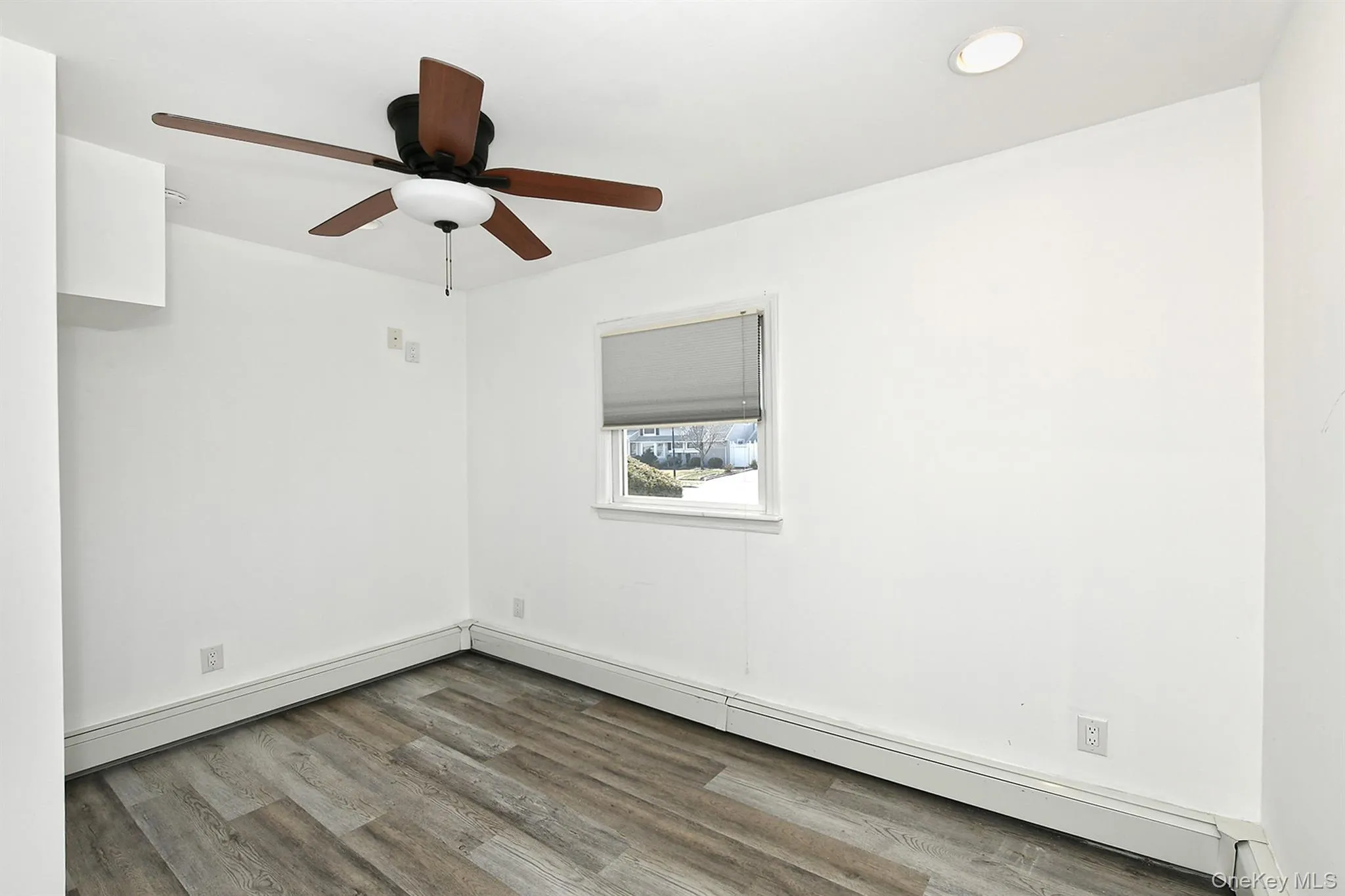 33 Robin, Hempstead, NY, 4 Bedrooms Bedrooms, 6 Rooms Rooms,2 BathroomsBathrooms,Residential Lease,For Rent,Robin,0,962384 33 Robin, Hempstead, NY, 4 Bedrooms Bedrooms, 6 Rooms Rooms,2 BathroomsBathrooms,Residential Lease,For Rent,Robin,0,962384