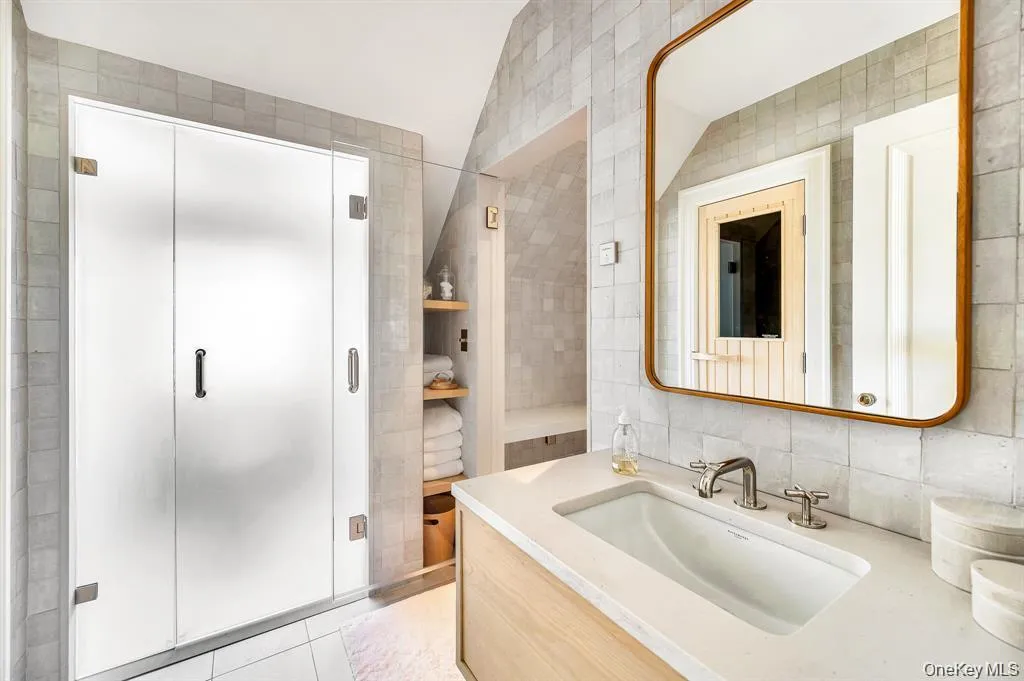217 Hommocks Road, Mamaroneck, NY, 7 Bedrooms Bedrooms, 15 Rooms Rooms,9 BathroomsBathrooms,Residential,For Rent,Hommocks,0,962398 217 Hommocks Road, Mamaroneck, NY, 7 Bedrooms Bedrooms, 15 Rooms Rooms,9 BathroomsBathrooms,Residential,For Rent,Hommocks,0,962398