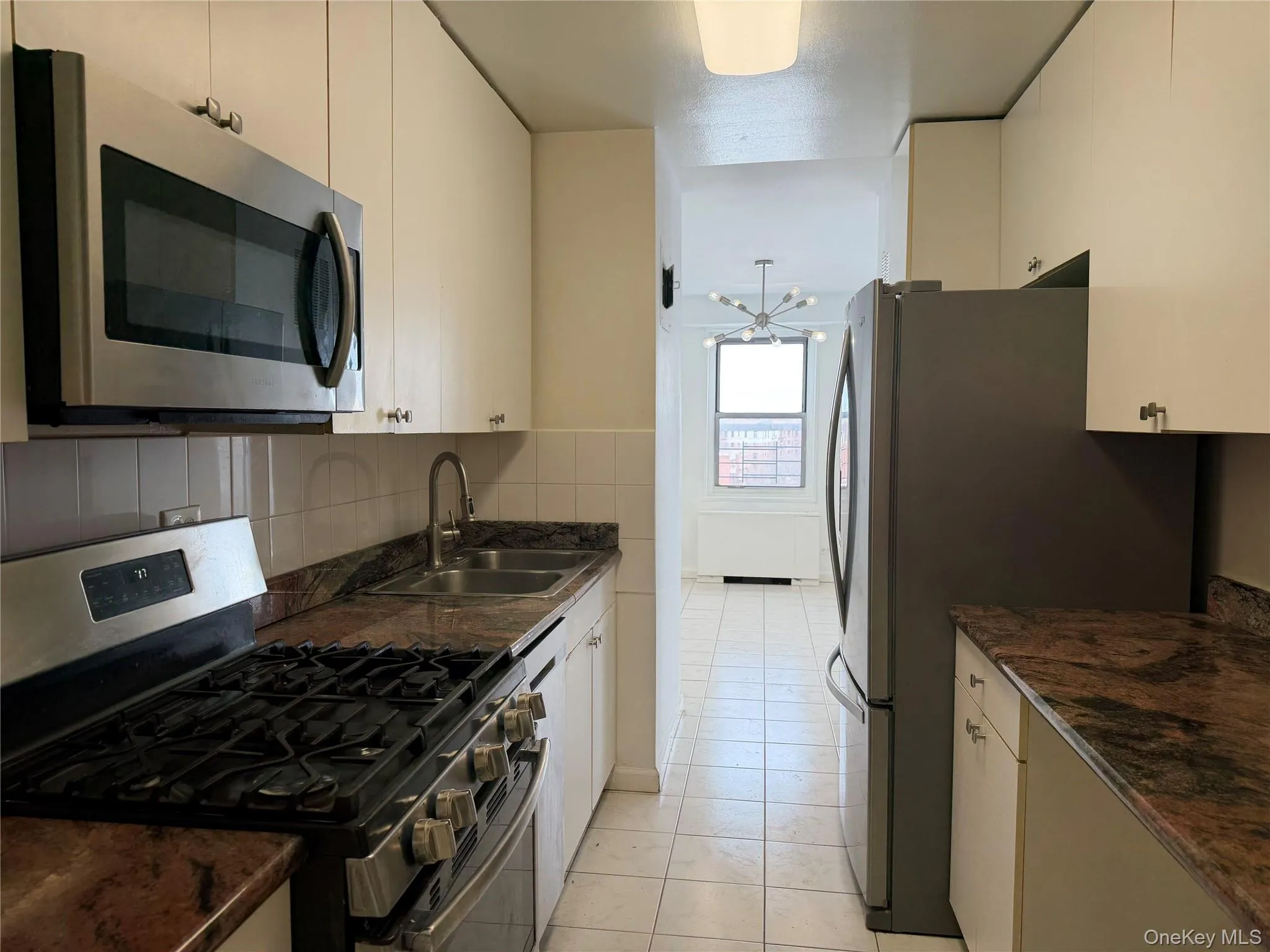 85-15 Main Street, New York, NY, 3 Bedrooms Bedrooms, 6 Rooms Rooms,2 BathroomsBathrooms,Residential,For Rent,Main,0,962416 85-15 Main Street, New York, NY, 3 Bedrooms Bedrooms, 6 Rooms Rooms,2 BathroomsBathrooms,Residential,For Rent,Main,0,962416