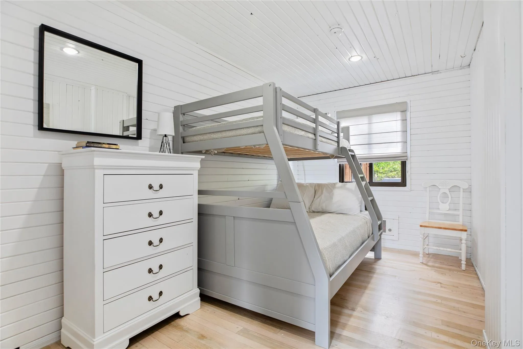 26 Duneway Avenue, Islip, NY, 5 Bedrooms Bedrooms, 6 Rooms Rooms,2 BathroomsBathrooms,Residential,For Rent,Duneway,0,962437 26 Duneway Avenue, Islip, NY, 5 Bedrooms Bedrooms, 6 Rooms Rooms,2 BathroomsBathrooms,Residential,For Rent,Duneway,0,962437