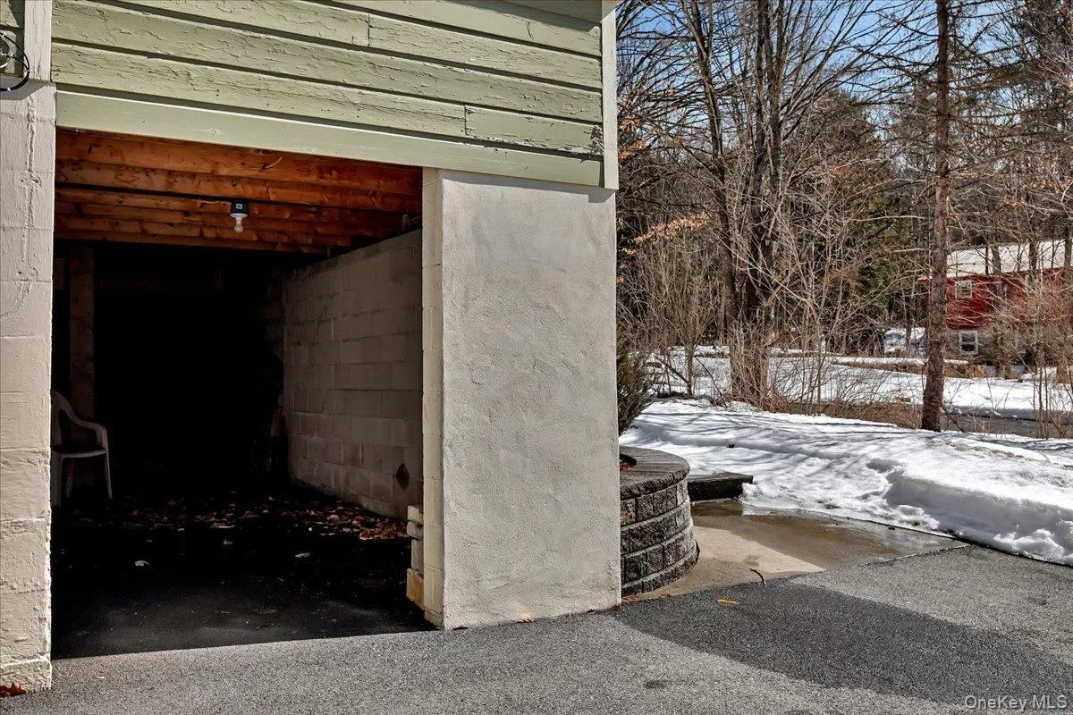 2876 Route 9, Lake George, NY, 2 Bedrooms Bedrooms, 6 Rooms Rooms,1 BathroomBathrooms,Residential,For Rent,Route 9,0,962444 2876 Route 9, Lake George, NY, 2 Bedrooms Bedrooms, 6 Rooms Rooms,1 BathroomBathrooms,Residential,For Rent,Route 9,0,962444