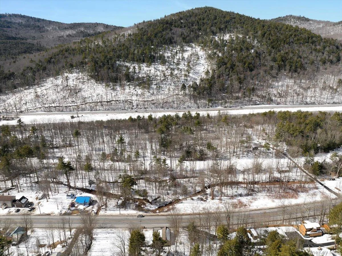 2876 Route 9, Lake George, NY, 2 Bedrooms Bedrooms, 6 Rooms Rooms,1 BathroomBathrooms,Residential,For Rent,Route 9,0,962444 2876 Route 9, Lake George, NY, 2 Bedrooms Bedrooms, 6 Rooms Rooms,1 BathroomBathrooms,Residential,For Rent,Route 9,0,962444