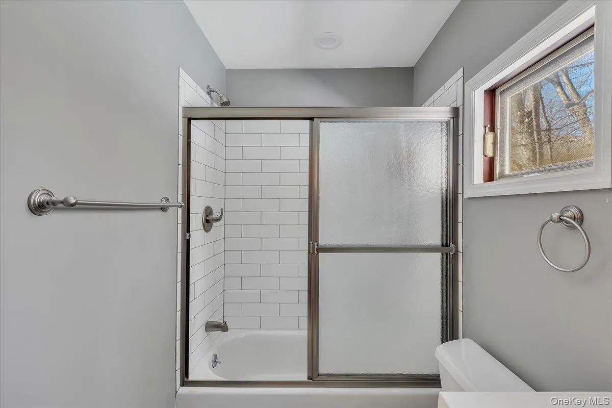 2876 Route 9, Lake George, NY, 2 Bedrooms Bedrooms, 6 Rooms Rooms,1 BathroomBathrooms,Residential,For Rent,Route 9,0,962444 2876 Route 9, Lake George, NY, 2 Bedrooms Bedrooms, 6 Rooms Rooms,1 BathroomBathrooms,Residential,For Rent,Route 9,0,962444