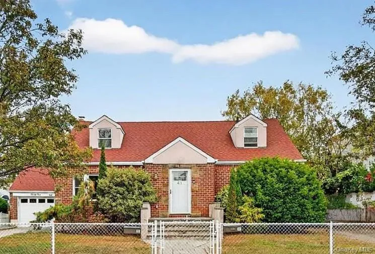 41 Ostend Road, Hempstead, NY, 3 Bedrooms Bedrooms, 6 Rooms Rooms,1 BathroomBathrooms,Residential Lease,For Rent,Ostend,0,962451 41 Ostend Road, Hempstead, NY, 3 Bedrooms Bedrooms, 6 Rooms Rooms,1 BathroomBathrooms,Residential Lease,For Rent,Ostend,0,962451