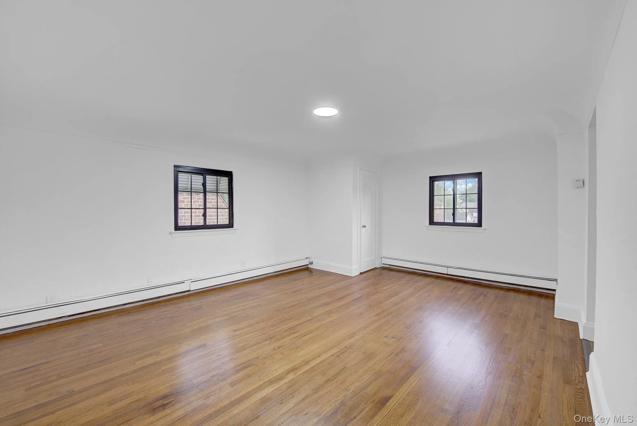 54 Surrey Lane, Hempstead, NY, 3 Bedrooms Bedrooms, 7 Rooms Rooms,1 BathroomBathrooms,Residential,For Rent,Surrey,0,962454 54 Surrey Lane, Hempstead, NY, 3 Bedrooms Bedrooms, 7 Rooms Rooms,1 BathroomBathrooms,Residential,For Rent,Surrey,0,962454