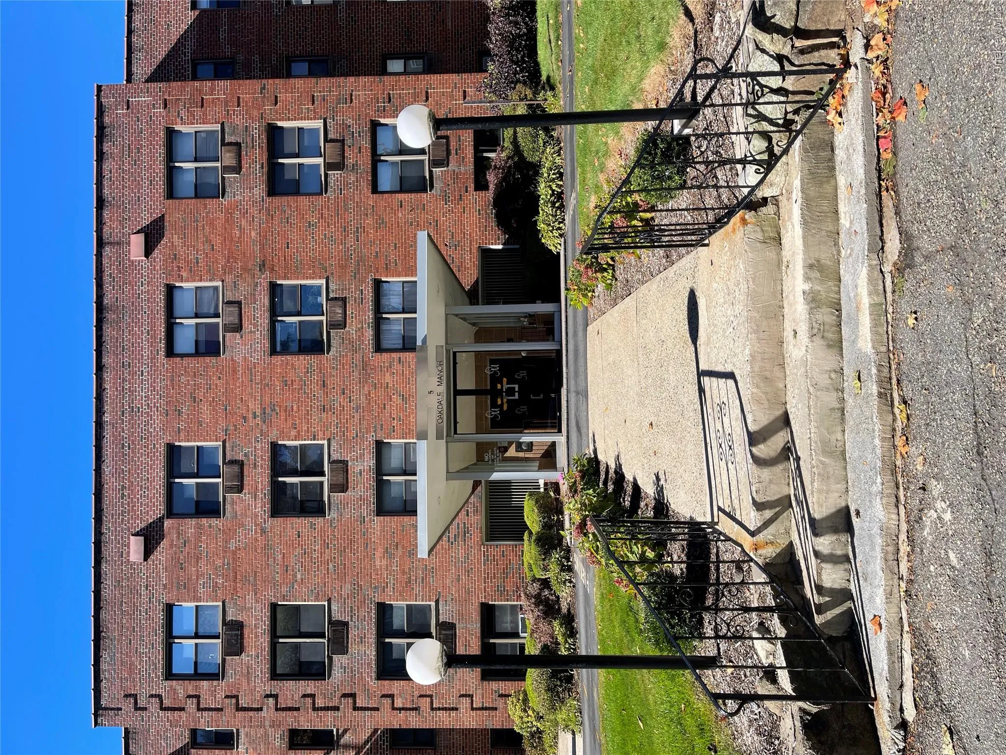 View of apartment building / complex View of apartment building / complex