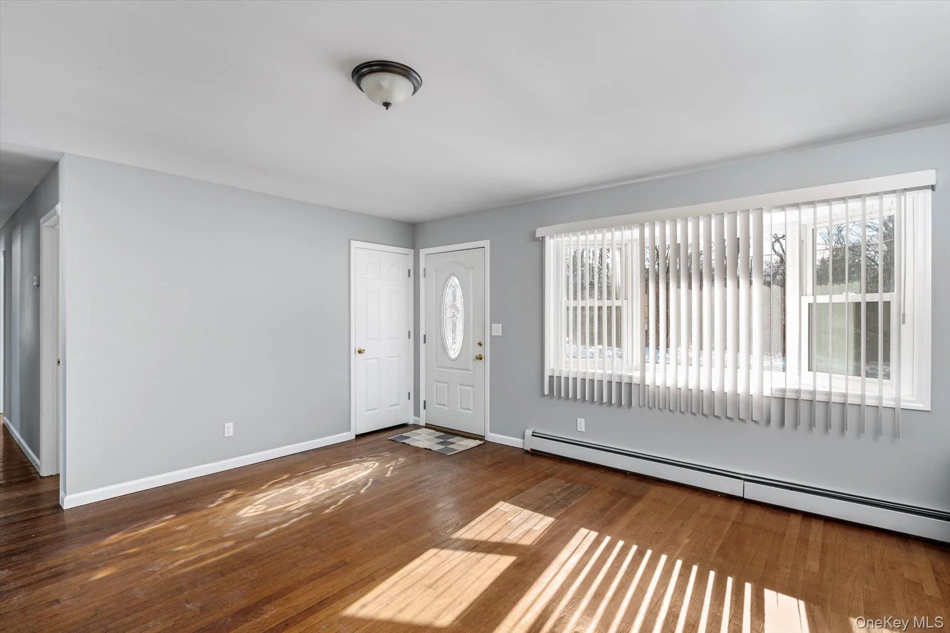 93 Garfield Boulevard, Babylon, NY, 3 Bedrooms Bedrooms, 6 Rooms Rooms,2 BathroomsBathrooms,Residential Lease,For Rent,Garfield,0,962505 93 Garfield Boulevard, Babylon, NY, 3 Bedrooms Bedrooms, 6 Rooms Rooms,2 BathroomsBathrooms,Residential Lease,For Rent,Garfield,0,962505