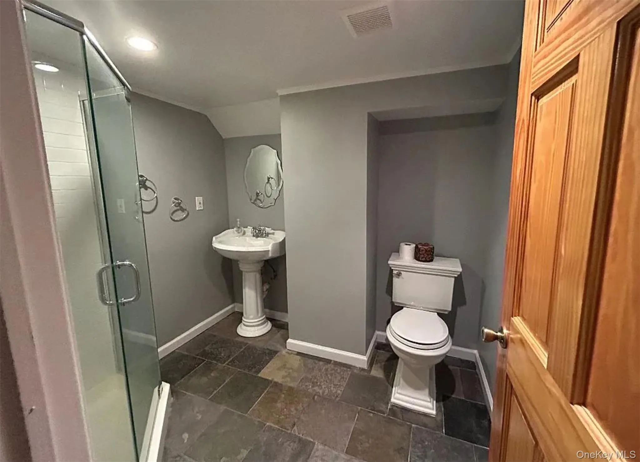 396 Chestnut Avenue, Hempstead, NY, 6 Bedrooms Bedrooms, 9 Rooms Rooms,3 BathroomsBathrooms,Residential Lease,For Rent,Chestnut,0,962525 396 Chestnut Avenue, Hempstead, NY, 6 Bedrooms Bedrooms, 9 Rooms Rooms,3 BathroomsBathrooms,Residential Lease,For Rent,Chestnut,0,962525