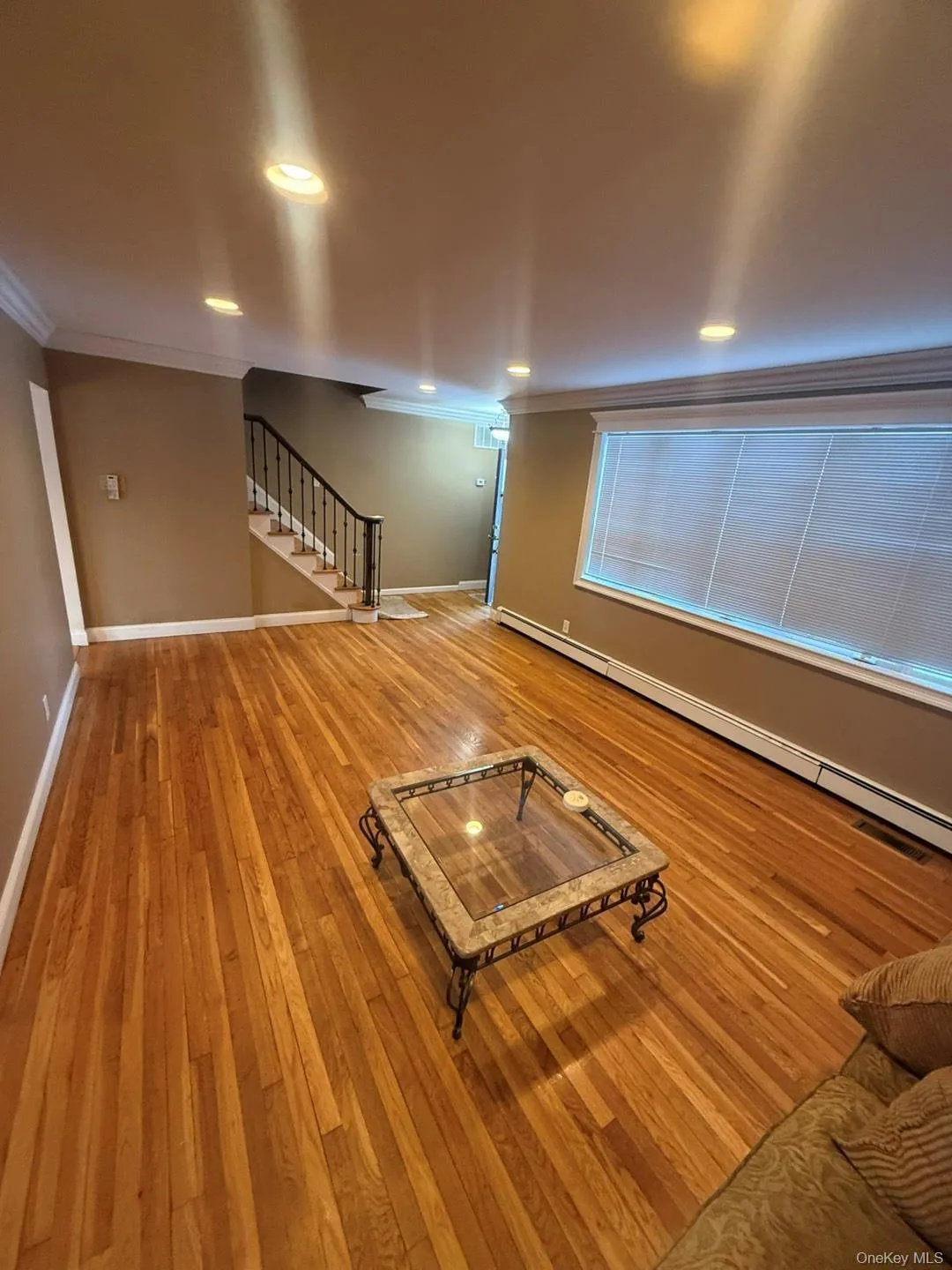 396 Chestnut Avenue, Hempstead, NY, 6 Bedrooms Bedrooms, 9 Rooms Rooms,3 BathroomsBathrooms,Residential Lease,For Rent,Chestnut,0,962525 396 Chestnut Avenue, Hempstead, NY, 6 Bedrooms Bedrooms, 9 Rooms Rooms,3 BathroomsBathrooms,Residential Lease,For Rent,Chestnut,0,962525