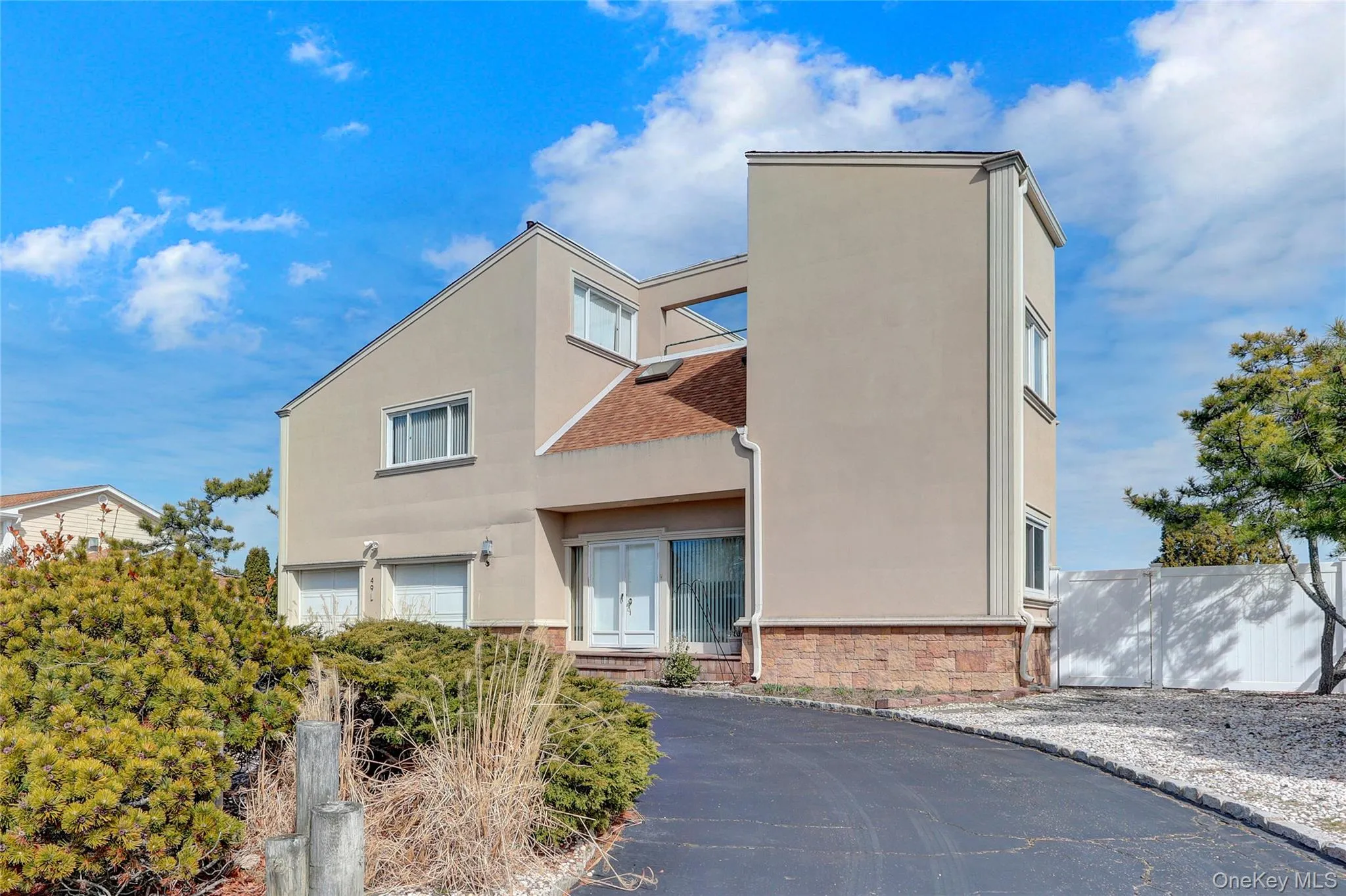 49 Dolphin Lane, Babylon, NY, 5 Bedrooms Bedrooms, 11 Rooms Rooms,3 BathroomsBathrooms,Residential,For Rent,Dolphin,0,962537 49 Dolphin Lane, Babylon, NY, 5 Bedrooms Bedrooms, 11 Rooms Rooms,3 BathroomsBathrooms,Residential,For Rent,Dolphin,0,962537