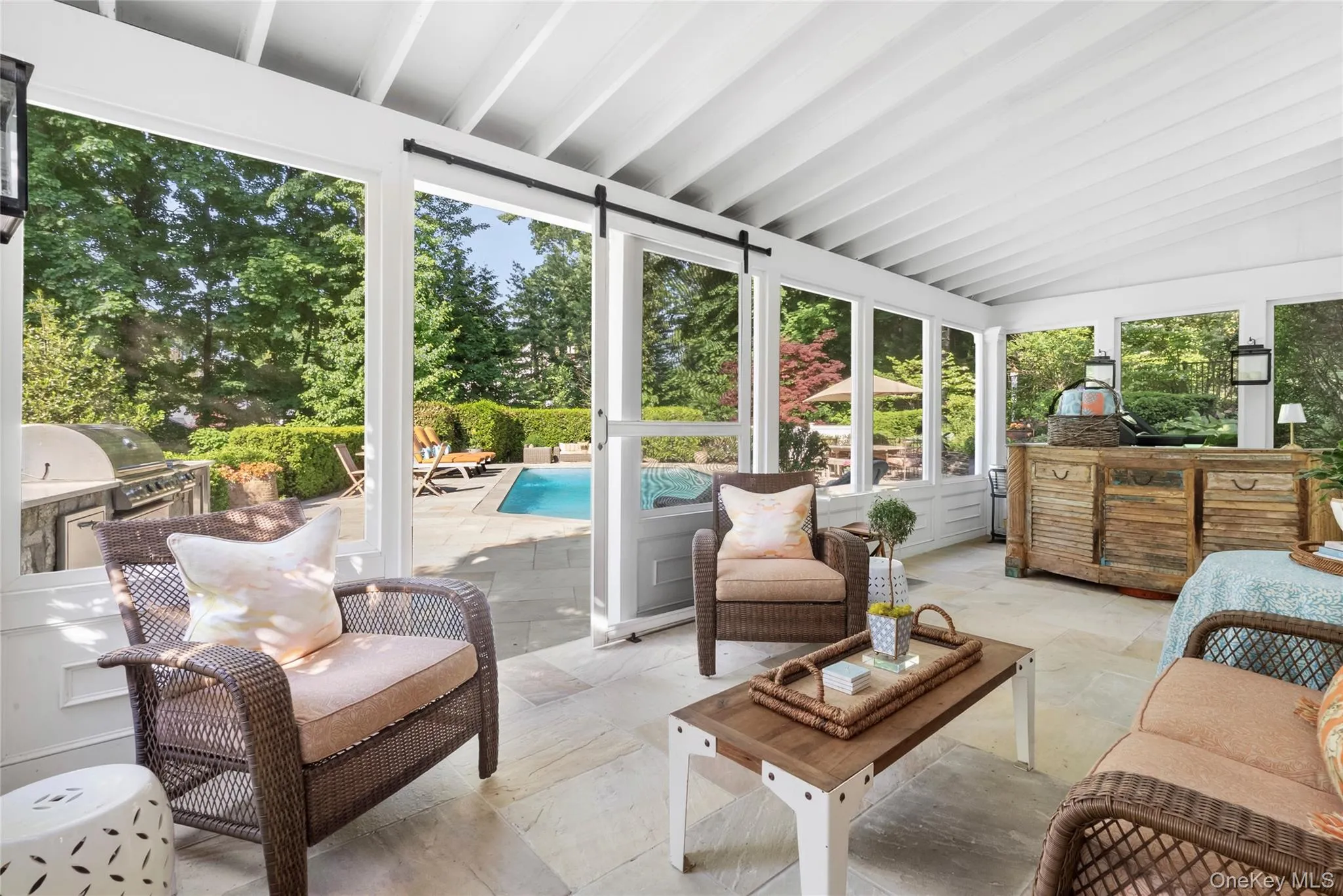 39 Barkers Point Road, North Hempstead, NY, 5 Bedrooms Bedrooms, 9 Rooms Rooms,3 BathroomsBathrooms,Residential,For Rent,Barkers Point,0,962546 39 Barkers Point Road, North Hempstead, NY, 5 Bedrooms Bedrooms, 9 Rooms Rooms,3 BathroomsBathrooms,Residential,For Rent,Barkers Point,0,962546