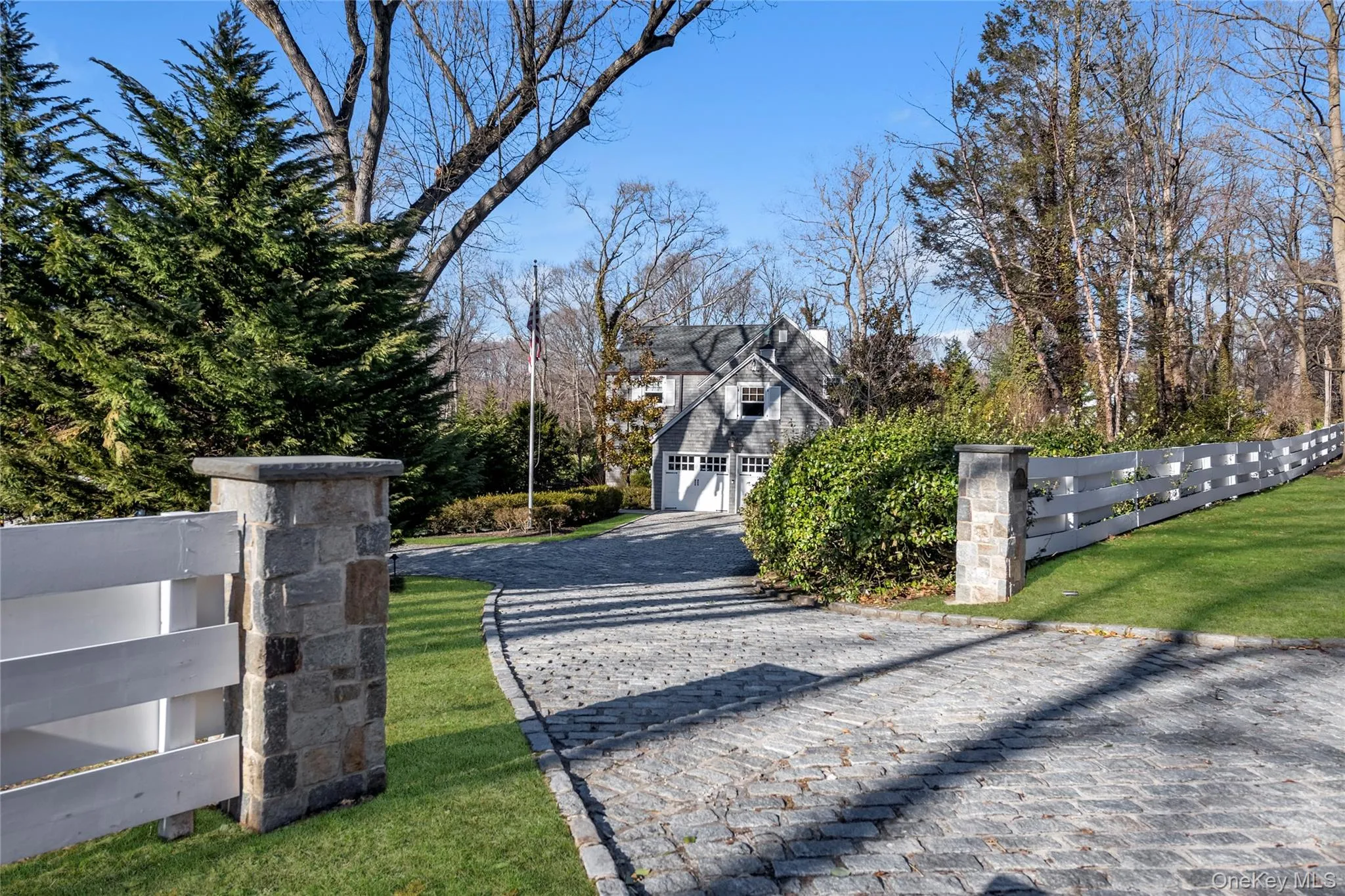 39 Barkers Point Road, North Hempstead, NY, 5 Bedrooms Bedrooms, 9 Rooms Rooms,3 BathroomsBathrooms,Residential,For Rent,Barkers Point,0,962546 39 Barkers Point Road, North Hempstead, NY, 5 Bedrooms Bedrooms, 9 Rooms Rooms,3 BathroomsBathrooms,Residential,For Rent,Barkers Point,0,962546