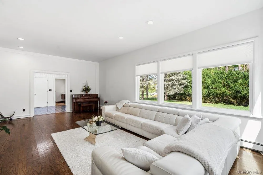 19 Frost Creek Drive, Oyster Bay, NY, 7 Bedrooms Bedrooms, 11 Rooms Rooms,4 BathroomsBathrooms,Residential,For Rent,Frost Creek,0,962548 19 Frost Creek Drive, Oyster Bay, NY, 7 Bedrooms Bedrooms, 11 Rooms Rooms,4 BathroomsBathrooms,Residential,For Rent,Frost Creek,0,962548