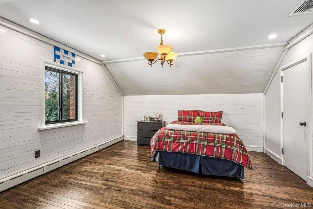 19 Frost Creek Drive, Oyster Bay, NY, 7 Bedrooms Bedrooms, 11 Rooms Rooms,4 BathroomsBathrooms,Residential,For Rent,Frost Creek,0,962548 19 Frost Creek Drive, Oyster Bay, NY, 7 Bedrooms Bedrooms, 11 Rooms Rooms,4 BathroomsBathrooms,Residential,For Rent,Frost Creek,0,962548