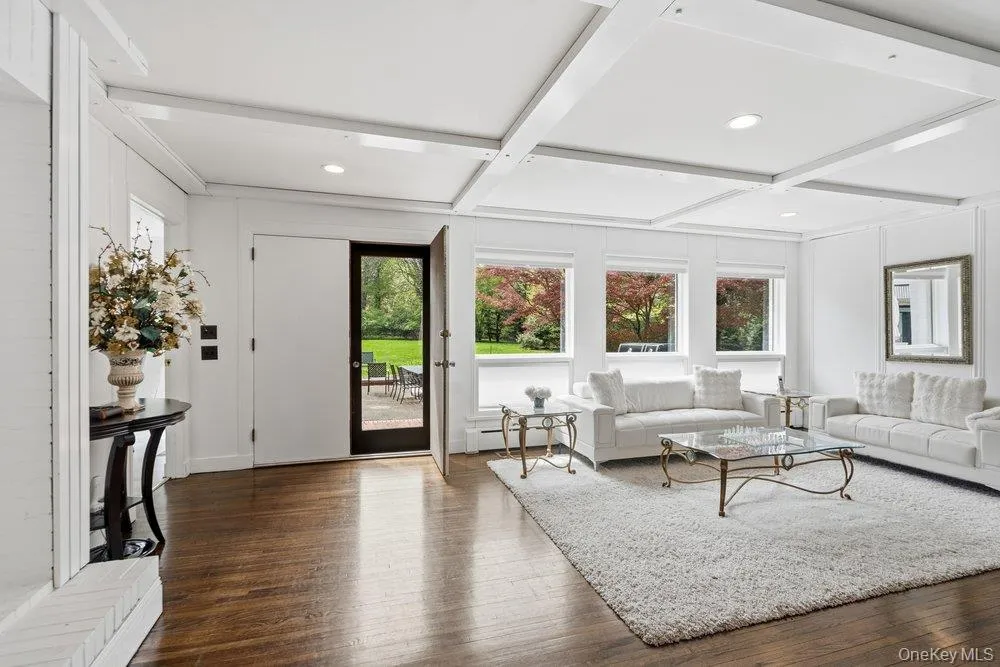 19 Frost Creek Drive, Oyster Bay, NY, 7 Bedrooms Bedrooms, 11 Rooms Rooms,4 BathroomsBathrooms,Residential,For Rent,Frost Creek,0,962548 19 Frost Creek Drive, Oyster Bay, NY, 7 Bedrooms Bedrooms, 11 Rooms Rooms,4 BathroomsBathrooms,Residential,For Rent,Frost Creek,0,962548