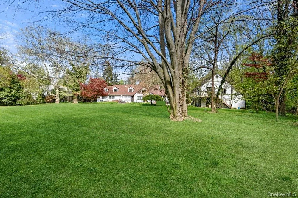 19 Frost Creek Drive, Oyster Bay, NY, 7 Bedrooms Bedrooms, 11 Rooms Rooms,4 BathroomsBathrooms,Residential,For Rent,Frost Creek,0,962548 19 Frost Creek Drive, Oyster Bay, NY, 7 Bedrooms Bedrooms, 11 Rooms Rooms,4 BathroomsBathrooms,Residential,For Rent,Frost Creek,0,962548