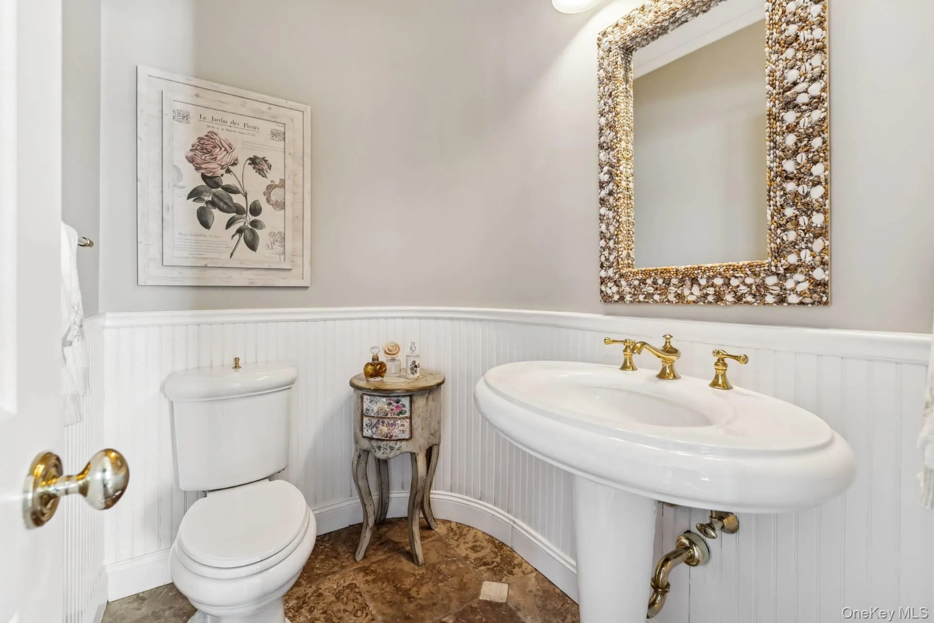 23 Meadow Lane, Southampton, NY, 5 Bedrooms Bedrooms, 10 Rooms Rooms,4 BathroomsBathrooms,Residential Lease,For Rent,Meadow,0,962550 23 Meadow Lane, Southampton, NY, 5 Bedrooms Bedrooms, 10 Rooms Rooms,4 BathroomsBathrooms,Residential Lease,For Rent,Meadow,0,962550