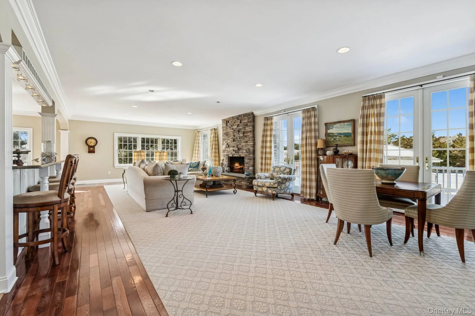 23 Meadow Lane, Southampton, NY, 5 Bedrooms Bedrooms, 10 Rooms Rooms,4 BathroomsBathrooms,Residential Lease,For Rent,Meadow,0,962550 23 Meadow Lane, Southampton, NY, 5 Bedrooms Bedrooms, 10 Rooms Rooms,4 BathroomsBathrooms,Residential Lease,For Rent,Meadow,0,962550