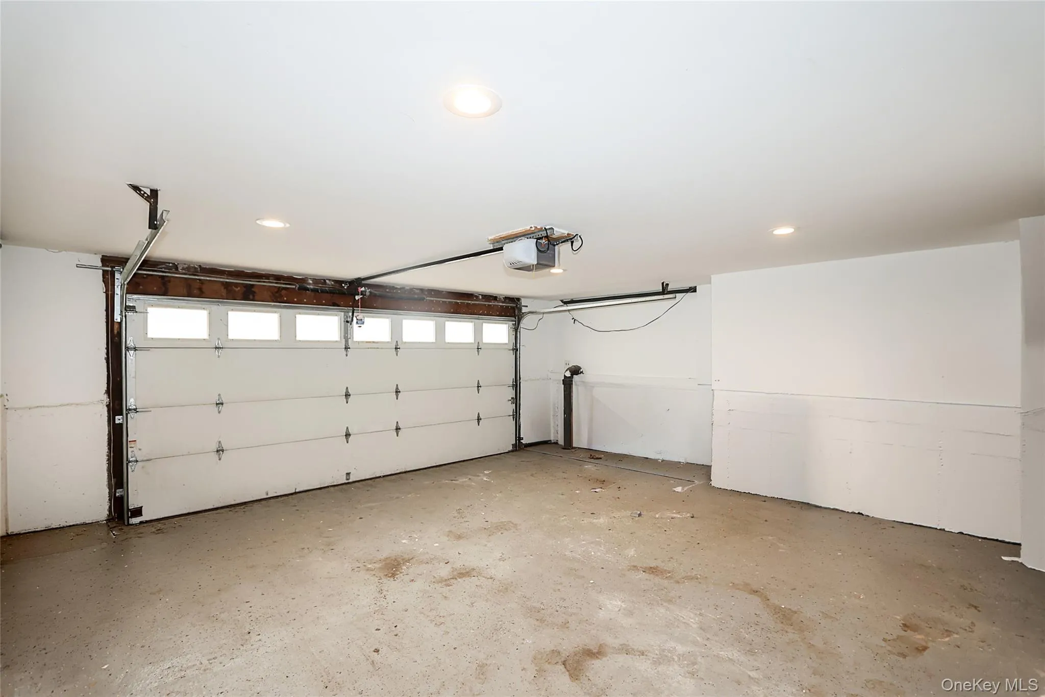 2-car Garage 2-car Garage