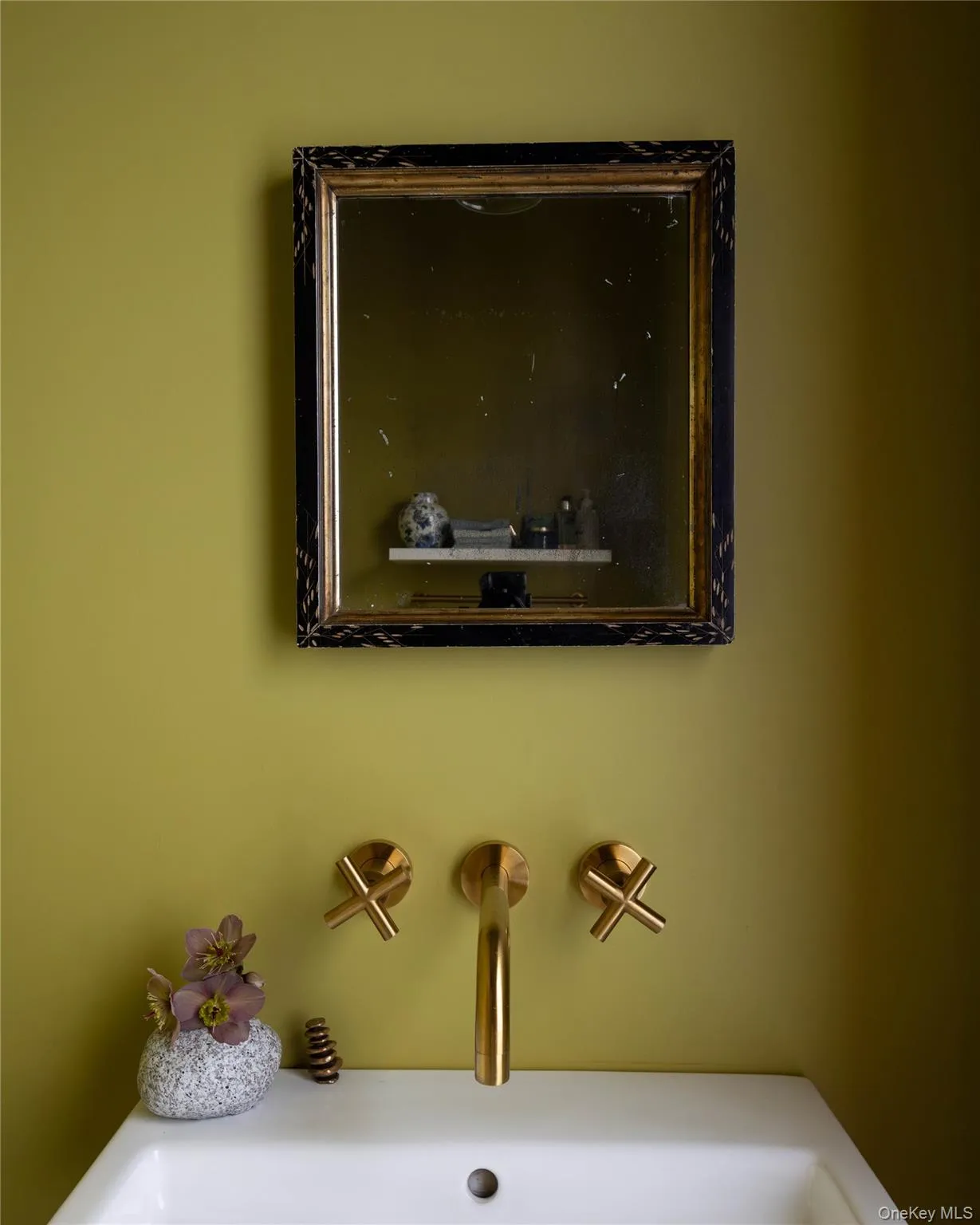 Powder Room Powder Room