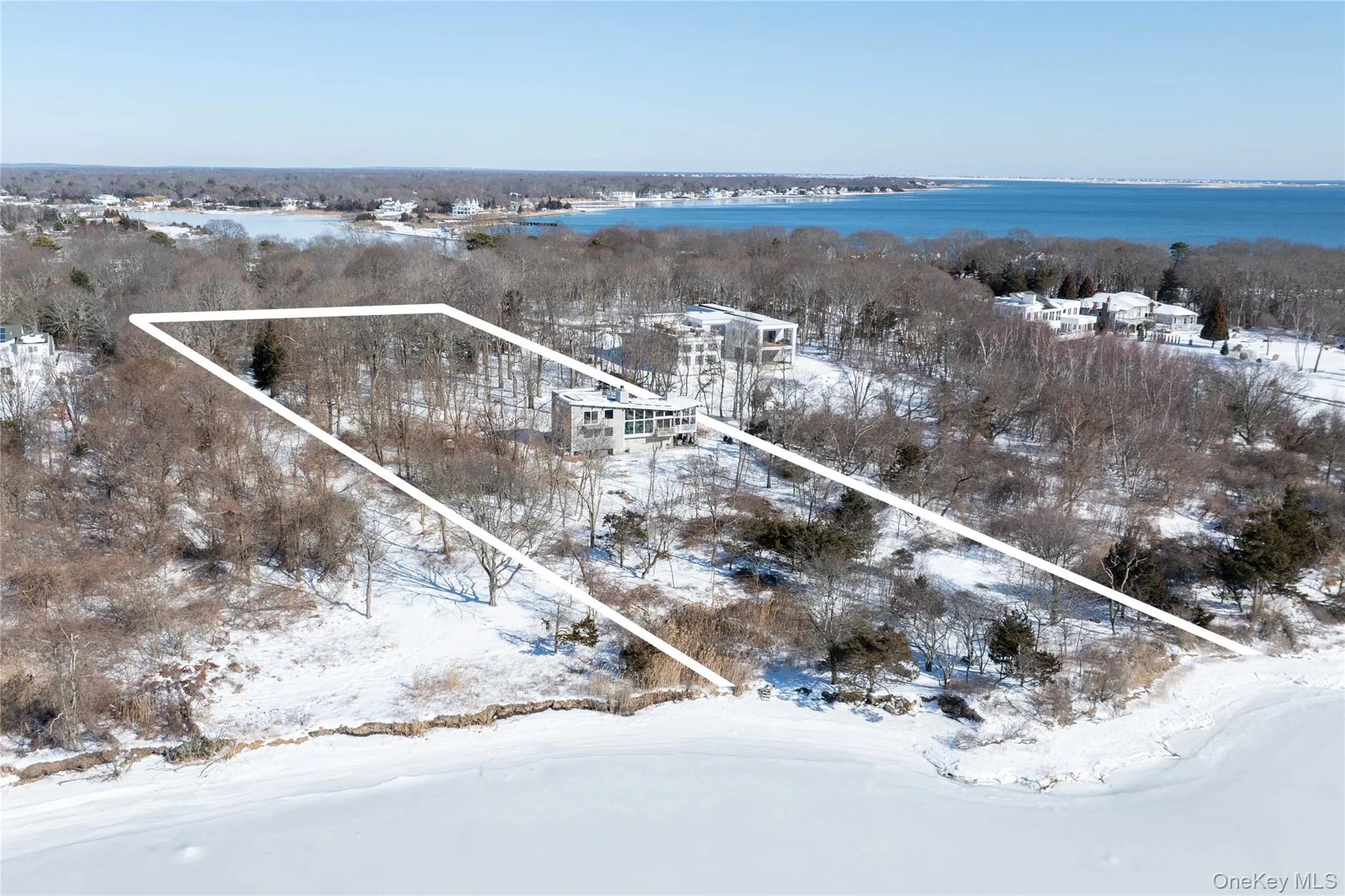 Woods and Waterfront- the Best of Both Worlds! Woods and Waterfront- the Best of Both Worlds!