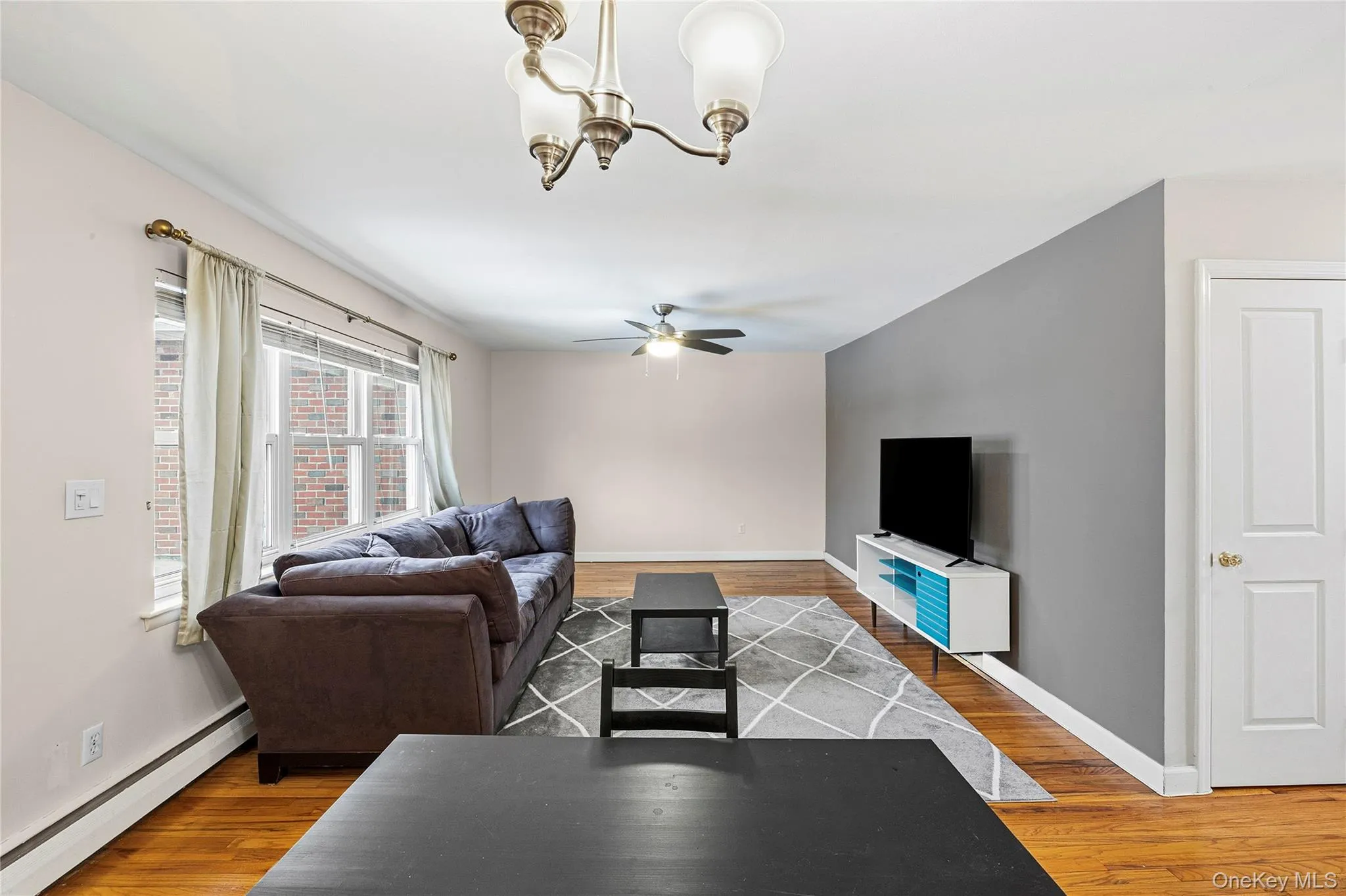 219 Farber Drive, West Babylon, NY, 1 Bedroom Bedrooms, 3 Rooms Rooms,1 BathroomBathrooms,Residential Lease,For Rent,Farber Drive,0,962593 219 Farber Drive, West Babylon, NY, 1 Bedroom Bedrooms, 3 Rooms Rooms,1 BathroomBathrooms,Residential Lease,For Rent,Farber Drive,0,962593