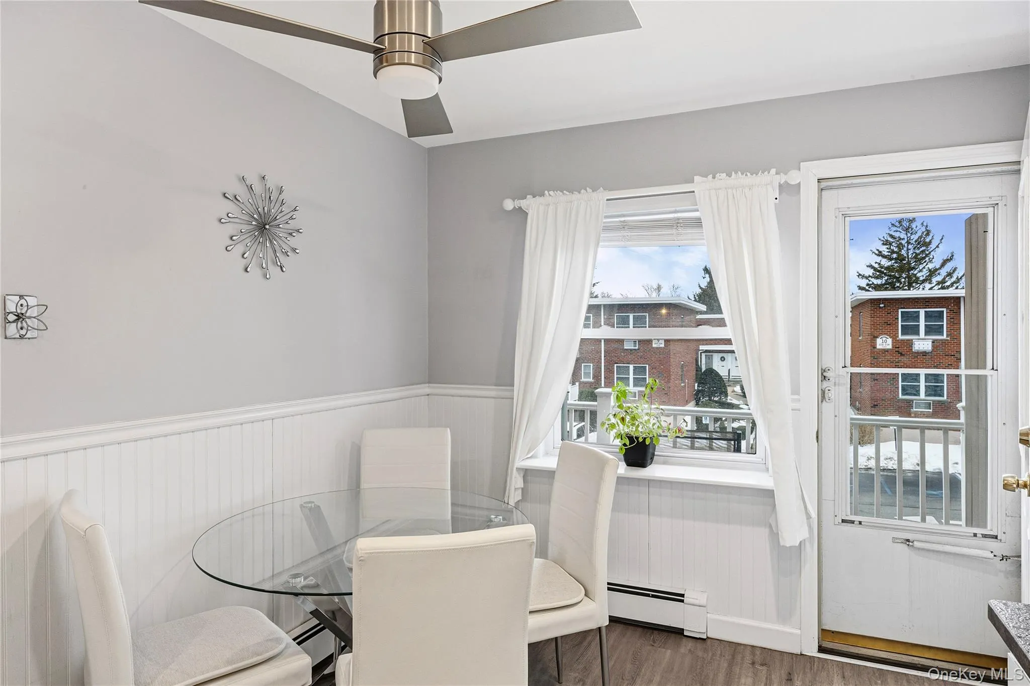 219 Farber Drive, West Babylon, NY, 1 Bedroom Bedrooms, 3 Rooms Rooms,1 BathroomBathrooms,Residential Lease,For Rent,Farber Drive,0,962593 219 Farber Drive, West Babylon, NY, 1 Bedroom Bedrooms, 3 Rooms Rooms,1 BathroomBathrooms,Residential Lease,For Rent,Farber Drive,0,962593