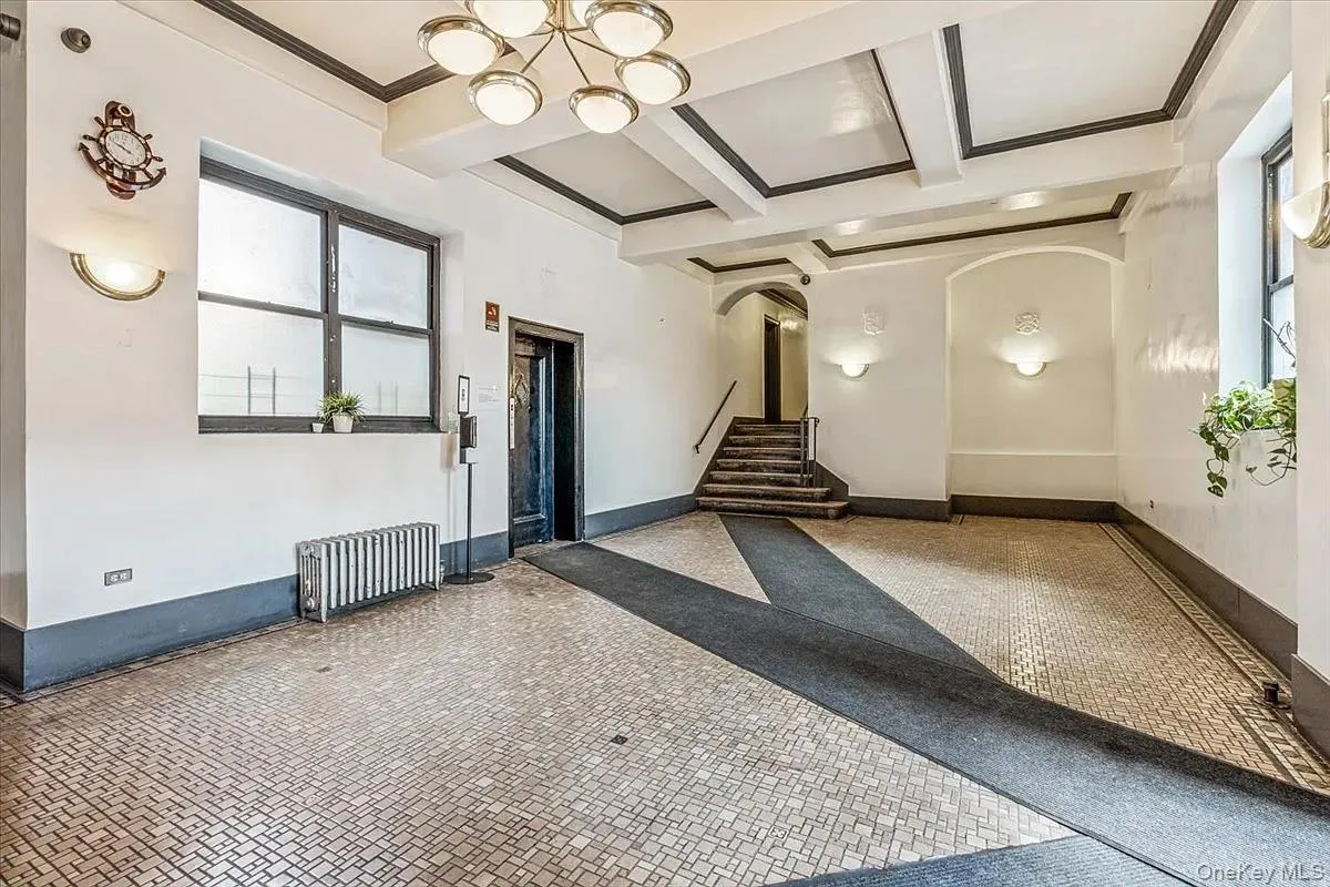 50-05 43rd Avenue, New York, NY, 1 Bedroom Bedrooms, 3 Rooms Rooms,1 BathroomBathrooms,Residential,For Rent,43rd,0,962594 50-05 43rd Avenue, New York, NY, 1 Bedroom Bedrooms, 3 Rooms Rooms,1 BathroomBathrooms,Residential,For Rent,43rd,0,962594