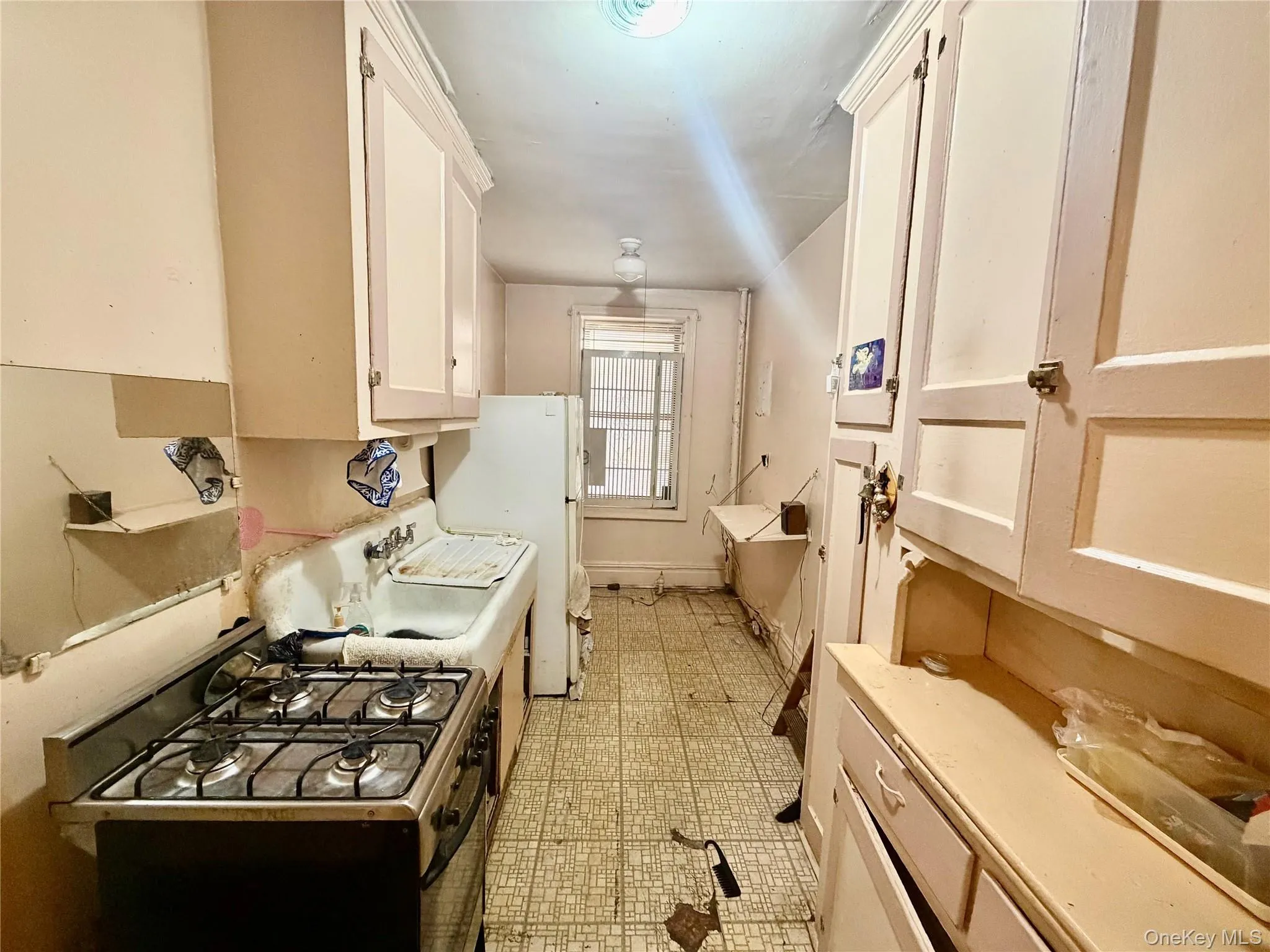 50-05 43rd Avenue, New York, NY, 1 Bedroom Bedrooms, 3 Rooms Rooms,1 BathroomBathrooms,Residential,For Rent,43rd,0,962594 50-05 43rd Avenue, New York, NY, 1 Bedroom Bedrooms, 3 Rooms Rooms,1 BathroomBathrooms,Residential,For Rent,43rd,0,962594