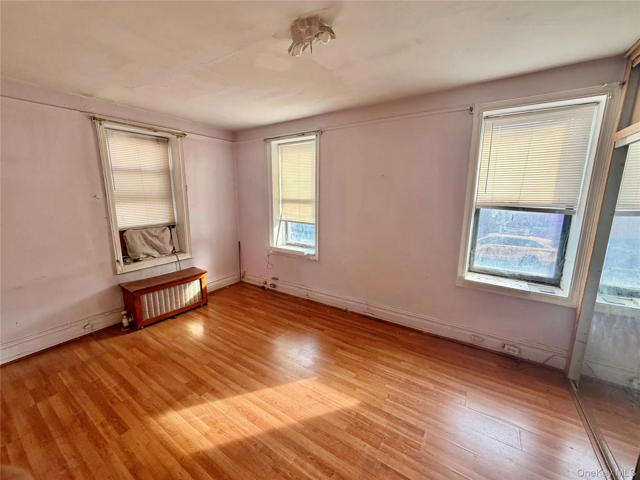 50-05 43rd Avenue, New York, NY, 1 Bedroom Bedrooms, 3 Rooms Rooms,1 BathroomBathrooms,Residential,For Rent,43rd,0,962594 50-05 43rd Avenue, New York, NY, 1 Bedroom Bedrooms, 3 Rooms Rooms,1 BathroomBathrooms,Residential,For Rent,43rd,0,962594