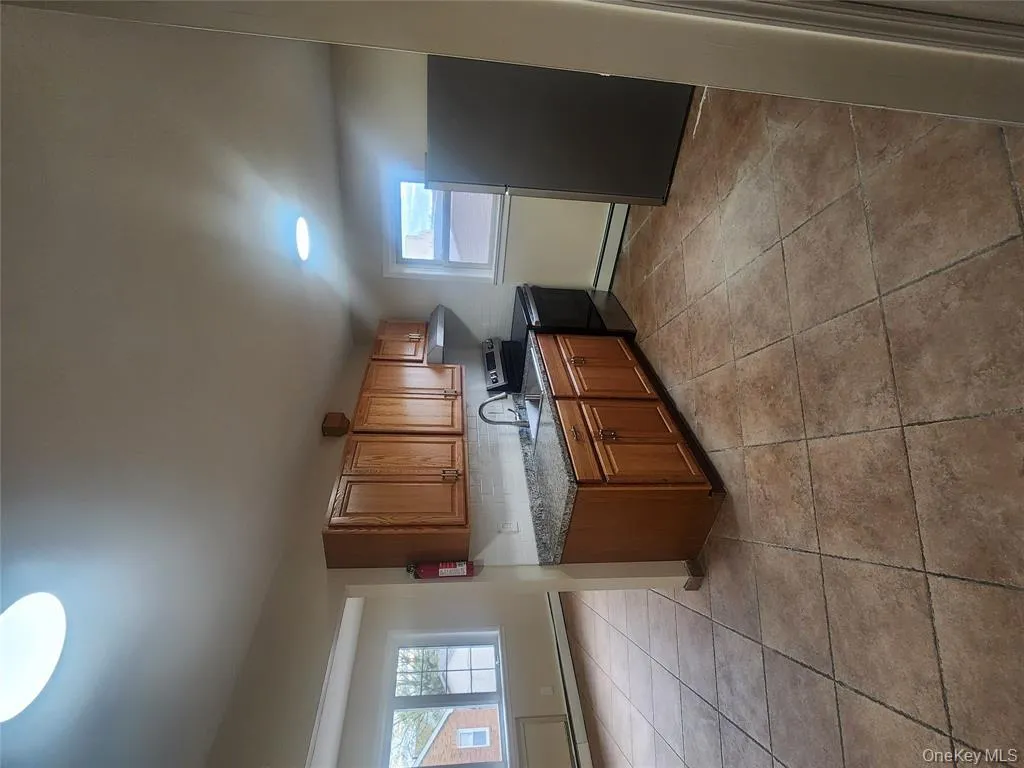 101-27 92nd Street, New York, NY, 3 Bedrooms Bedrooms, 6 Rooms Rooms,1 BathroomBathrooms,Residential Lease,For Rent,92nd,0,962603 101-27 92nd Street, New York, NY, 3 Bedrooms Bedrooms, 6 Rooms Rooms,1 BathroomBathrooms,Residential Lease,For Rent,92nd,0,962603