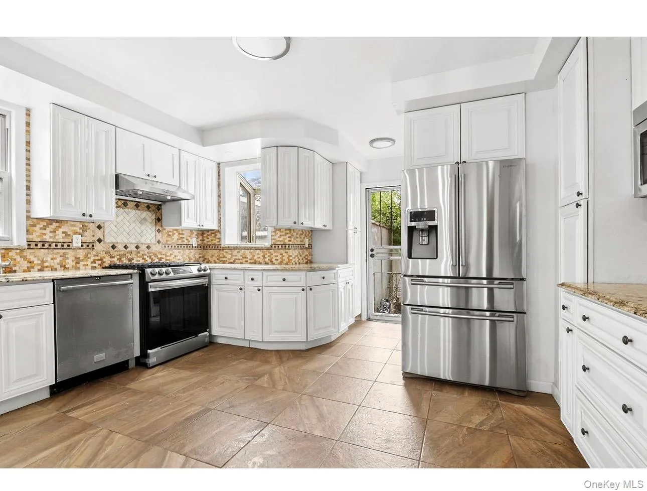 7809 77th Avenue, New York, NY, 1 Bedroom Bedrooms, 4 Rooms Rooms,1 BathroomBathrooms,Residential Lease,For Rent,77th,0,962611 7809 77th Avenue, New York, NY, 1 Bedroom Bedrooms, 4 Rooms Rooms,1 BathroomBathrooms,Residential Lease,For Rent,77th,0,962611