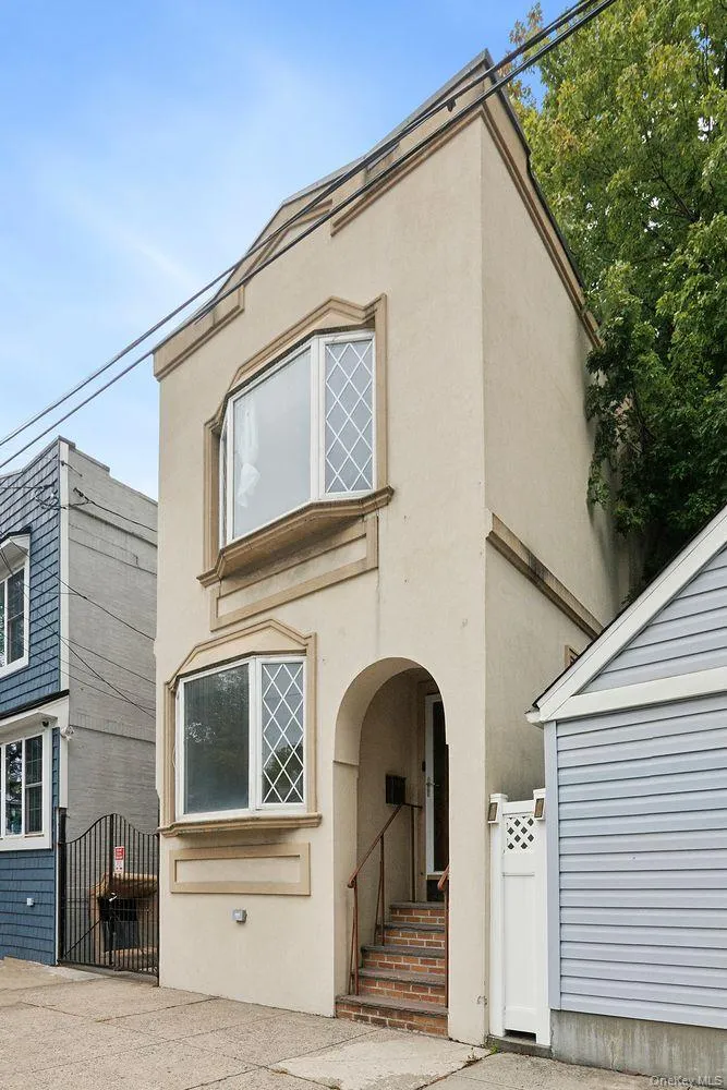 7809 77th Avenue, New York, NY, 1 Bedroom Bedrooms, 4 Rooms Rooms,1 BathroomBathrooms,Residential Lease,For Rent,77th,0,962611 7809 77th Avenue, New York, NY, 1 Bedroom Bedrooms, 4 Rooms Rooms,1 BathroomBathrooms,Residential Lease,For Rent,77th,0,962611