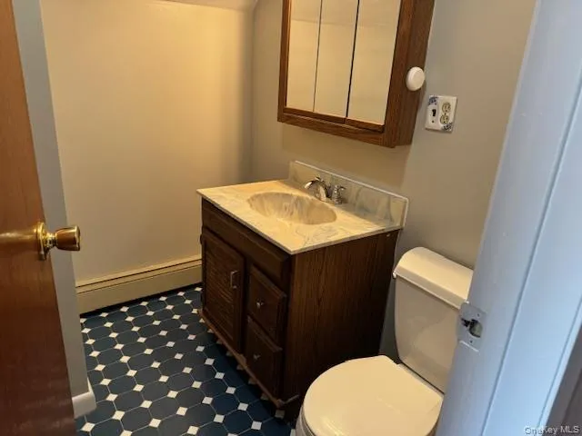 516 1st Street, North Hempstead, NY, 3 Bedrooms Bedrooms, 6 Rooms Rooms,1 BathroomBathrooms,Residential Lease,For Rent,1st,0,962620 516 1st Street, North Hempstead, NY, 3 Bedrooms Bedrooms, 6 Rooms Rooms,1 BathroomBathrooms,Residential Lease,For Rent,1st,0,962620