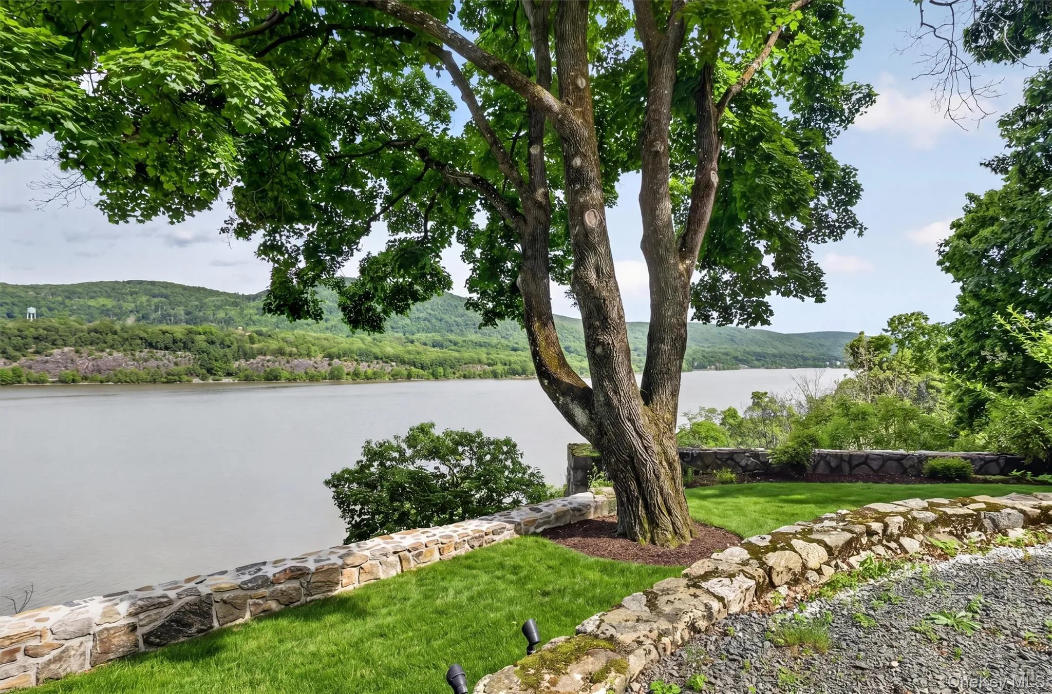 27 Webb Lane, Highlands, NY, 1 Bedroom Bedrooms, 4 Rooms Rooms,1 BathroomBathrooms,Residential Lease,For Rent,Webb,0,962650 27 Webb Lane, Highlands, NY, 1 Bedroom Bedrooms, 4 Rooms Rooms,1 BathroomBathrooms,Residential Lease,For Rent,Webb,0,962650