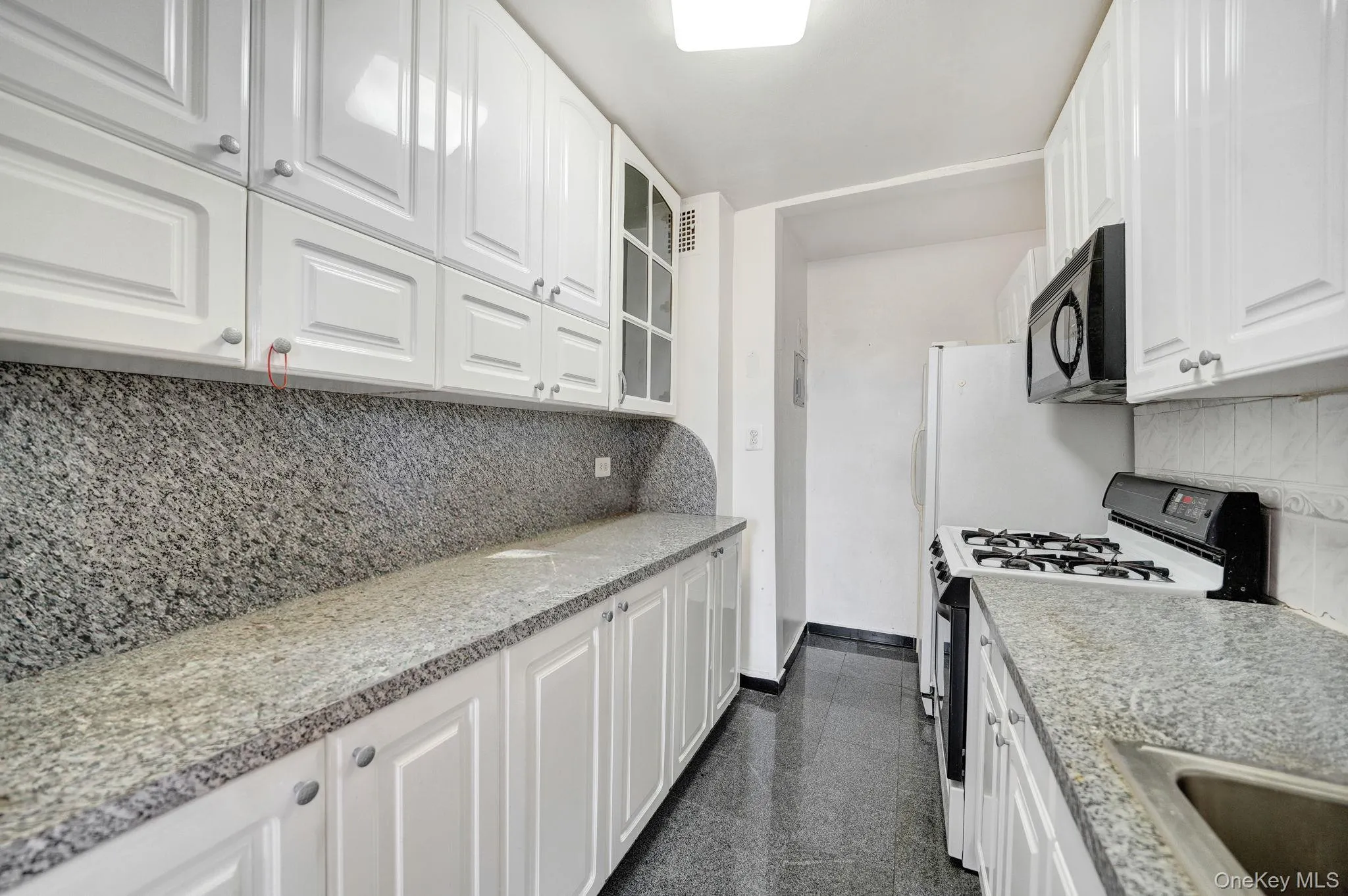 735 Avenue W, New York, NY, 1 Bedroom Bedrooms, 4 Rooms Rooms,1 BathroomBathrooms,Residential,For Rent,Avenue W,0,962660 735 Avenue W, New York, NY, 1 Bedroom Bedrooms, 4 Rooms Rooms,1 BathroomBathrooms,Residential,For Rent,Avenue W,0,962660