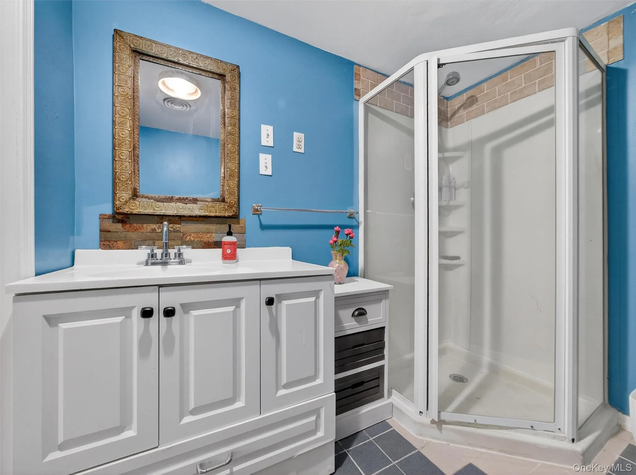 Apartment bathroom Apartment bathroom