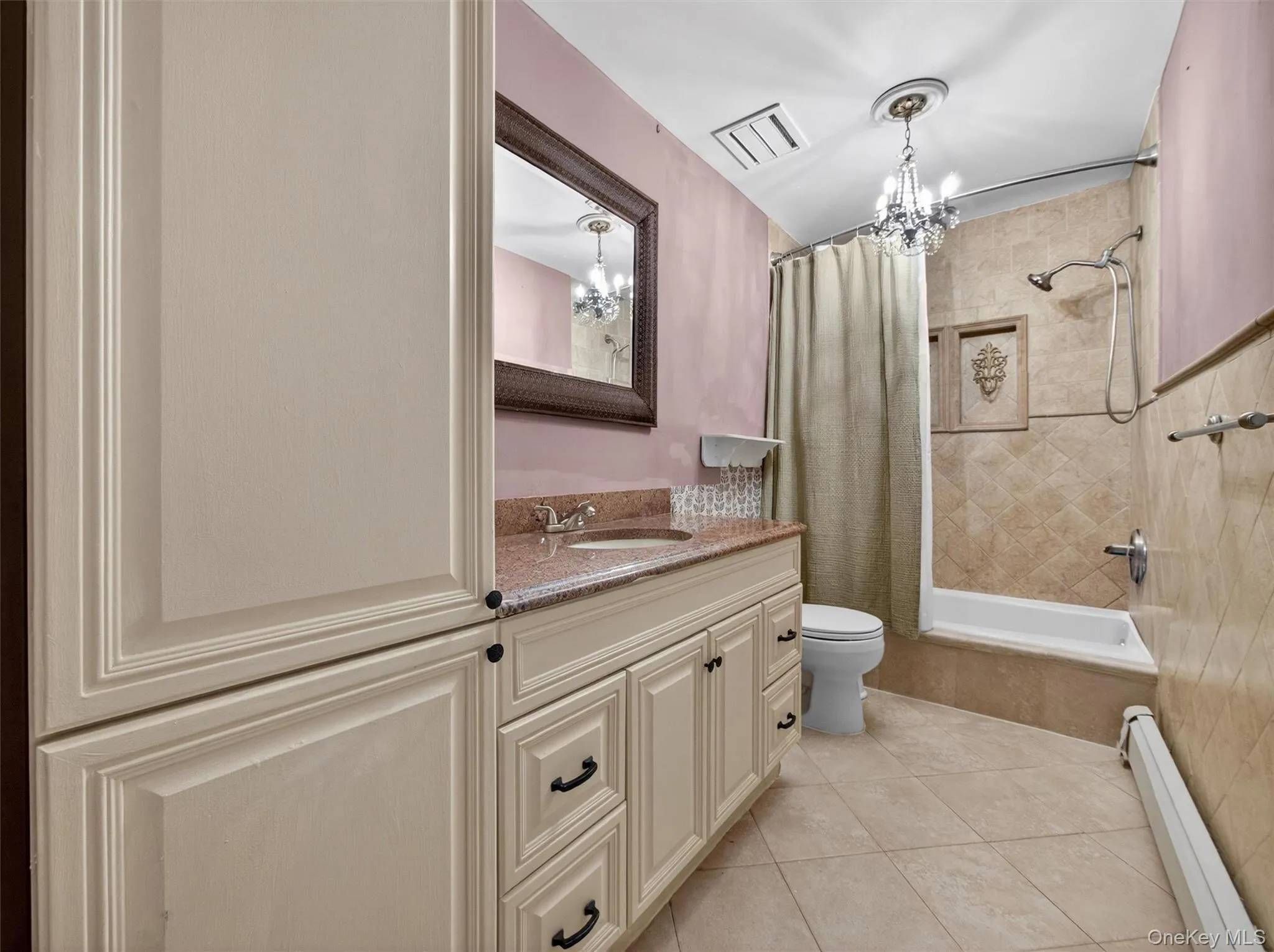 Upstairs full bathroom Upstairs full bathroom