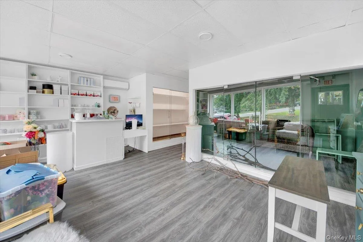 53 Lockwood Avenue, Yonkers, NY, ,Commercial Lease,For Rent,Lockwood,0,962725 53 Lockwood Avenue, Yonkers, NY, ,Commercial Lease,For Rent,Lockwood,0,962725