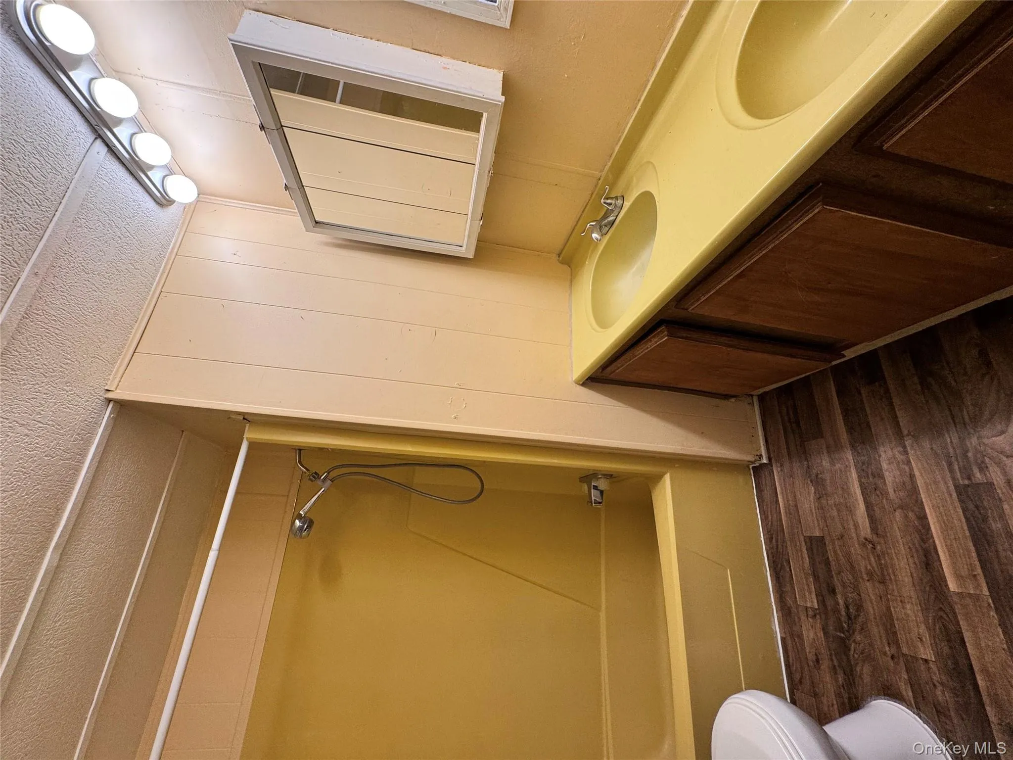 19 Griffin Lane, East Fishkill, NY, 2 Bedrooms Bedrooms, 5 Rooms Rooms,1 BathroomBathrooms,Residential Lease,For Rent,Griffin,0,962741 19 Griffin Lane, East Fishkill, NY, 2 Bedrooms Bedrooms, 5 Rooms Rooms,1 BathroomBathrooms,Residential Lease,For Rent,Griffin,0,962741