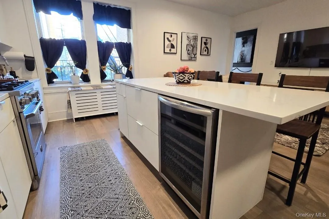 14809 Northern Boulevard, New York, NY, 2 Bedrooms Bedrooms, 4 Rooms Rooms,1 BathroomBathrooms,Residential Lease,For Rent,Northern,0,962781 14809 Northern Boulevard, New York, NY, 2 Bedrooms Bedrooms, 4 Rooms Rooms,1 BathroomBathrooms,Residential Lease,For Rent,Northern,0,962781