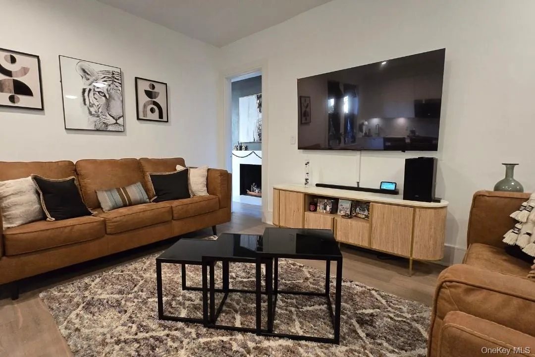 14809 Northern Boulevard, New York, NY, 2 Bedrooms Bedrooms, 4 Rooms Rooms,1 BathroomBathrooms,Residential Lease,For Rent,Northern,0,962781 14809 Northern Boulevard, New York, NY, 2 Bedrooms Bedrooms, 4 Rooms Rooms,1 BathroomBathrooms,Residential Lease,For Rent,Northern,0,962781