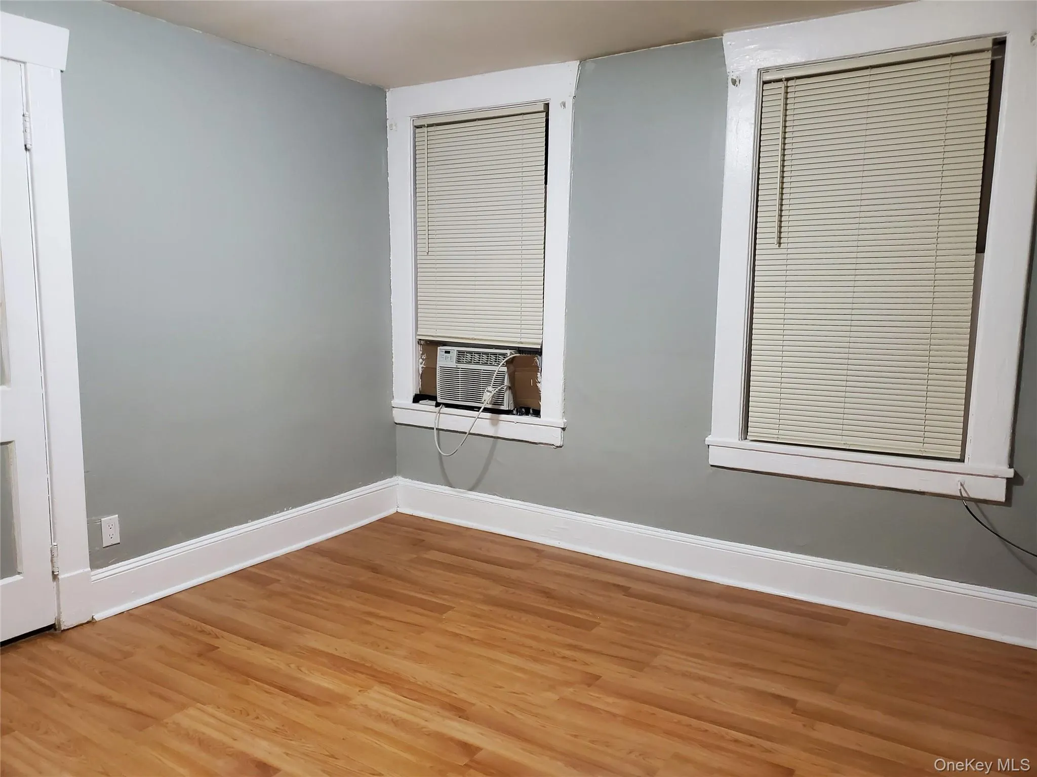 72 Lander Street, Newburgh (city), NY, 3 Bedrooms Bedrooms, 8 Rooms Rooms,1 BathroomBathrooms,Residential,For Rent,Lander,0,962794 72 Lander Street, Newburgh (city), NY, 3 Bedrooms Bedrooms, 8 Rooms Rooms,1 BathroomBathrooms,Residential,For Rent,Lander,0,962794