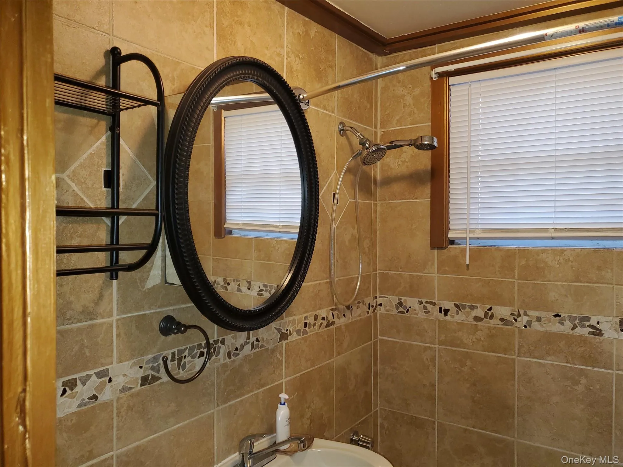 72 Lander Street, Newburgh (city), NY, 3 Bedrooms Bedrooms, 8 Rooms Rooms,1 BathroomBathrooms,Residential,For Rent,Lander,0,962794 72 Lander Street, Newburgh (city), NY, 3 Bedrooms Bedrooms, 8 Rooms Rooms,1 BathroomBathrooms,Residential,For Rent,Lander,0,962794