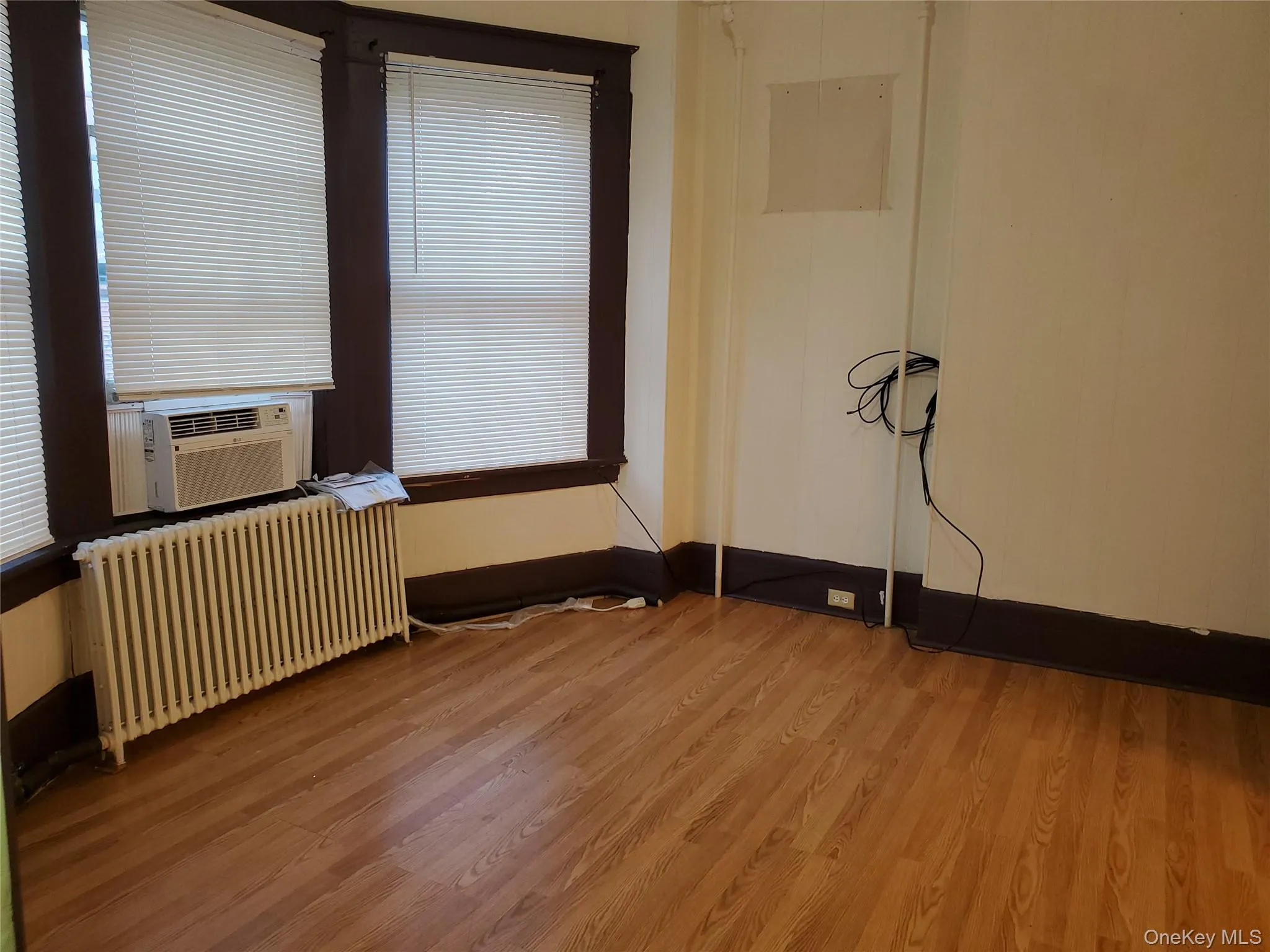 72 Lander Street, Newburgh (city), NY, 3 Bedrooms Bedrooms, 8 Rooms Rooms,1 BathroomBathrooms,Residential,For Rent,Lander,0,962794 72 Lander Street, Newburgh (city), NY, 3 Bedrooms Bedrooms, 8 Rooms Rooms,1 BathroomBathrooms,Residential,For Rent,Lander,0,962794