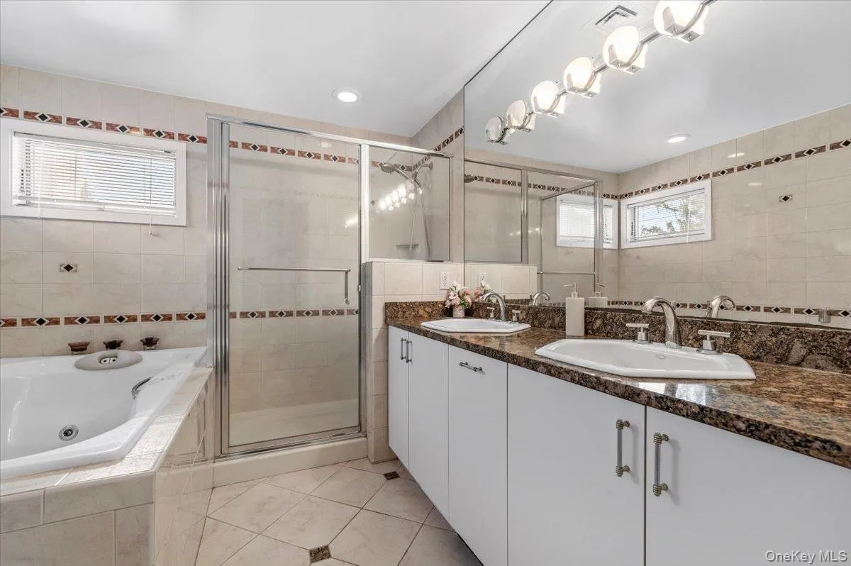 32 Middle Lane, Oyster Bay, NY, 5 Bedrooms Bedrooms, 9 Rooms Rooms,3 BathroomsBathrooms,Residential,For Rent,Middle,0,962802 32 Middle Lane, Oyster Bay, NY, 5 Bedrooms Bedrooms, 9 Rooms Rooms,3 BathroomsBathrooms,Residential,For Rent,Middle,0,962802