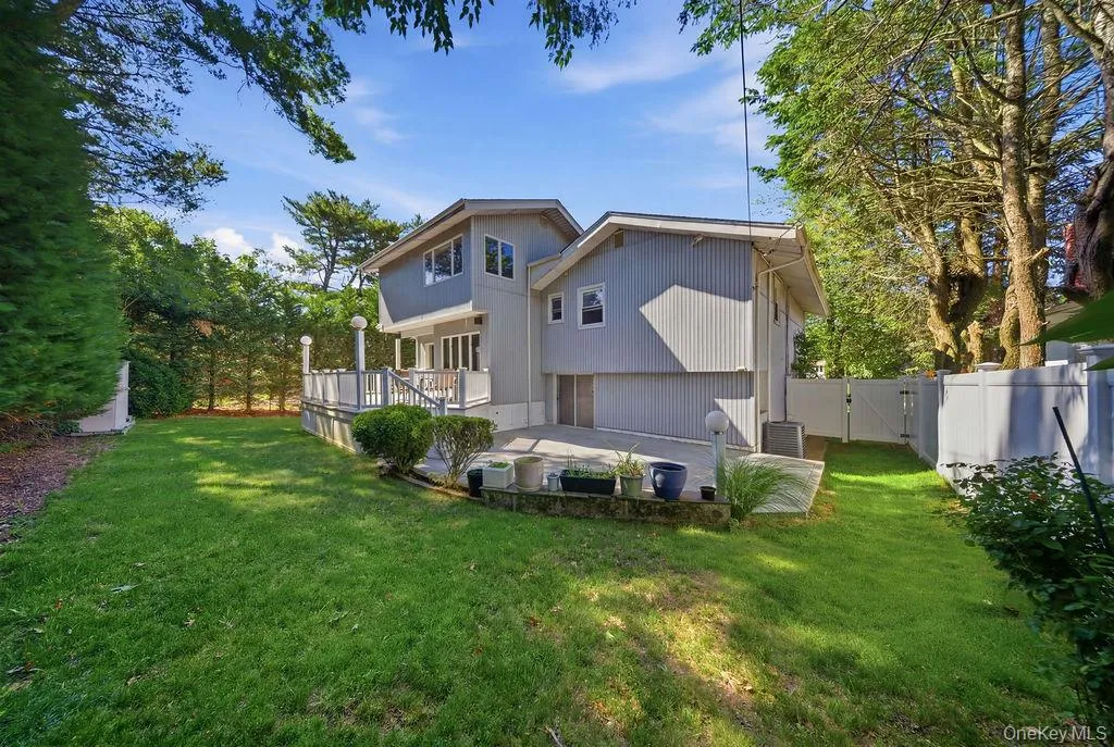 32 Middle Lane, Oyster Bay, NY, 5 Bedrooms Bedrooms, 9 Rooms Rooms,3 BathroomsBathrooms,Residential,For Rent,Middle,0,962802 32 Middle Lane, Oyster Bay, NY, 5 Bedrooms Bedrooms, 9 Rooms Rooms,3 BathroomsBathrooms,Residential,For Rent,Middle,0,962802