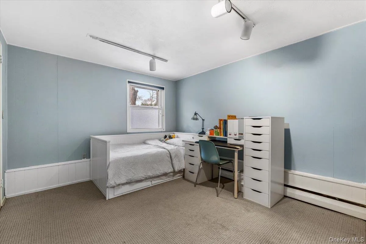 32 Middle Lane, Oyster Bay, NY, 5 Bedrooms Bedrooms, 9 Rooms Rooms,3 BathroomsBathrooms,Residential,For Rent,Middle,0,962802 32 Middle Lane, Oyster Bay, NY, 5 Bedrooms Bedrooms, 9 Rooms Rooms,3 BathroomsBathrooms,Residential,For Rent,Middle,0,962802
